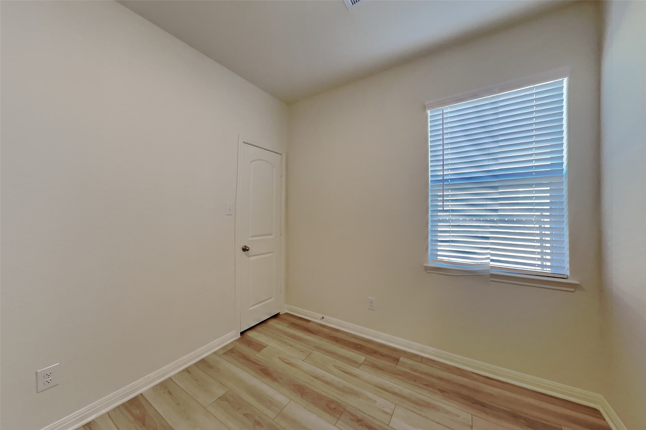 404 Lone Rider Drive, Katy, TX 77493