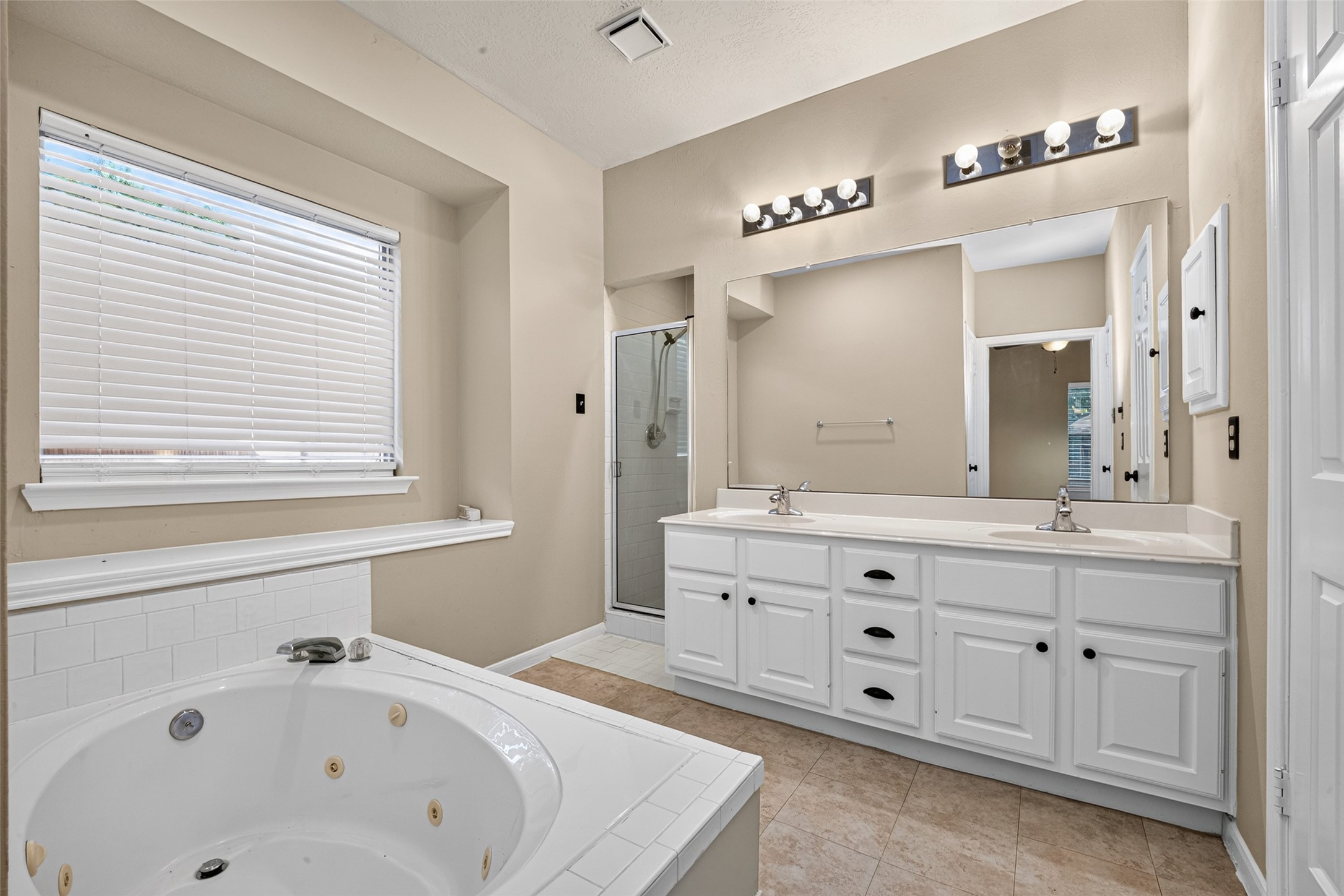 16002 Brittany Knoll Drive, Houston, TX 77095
