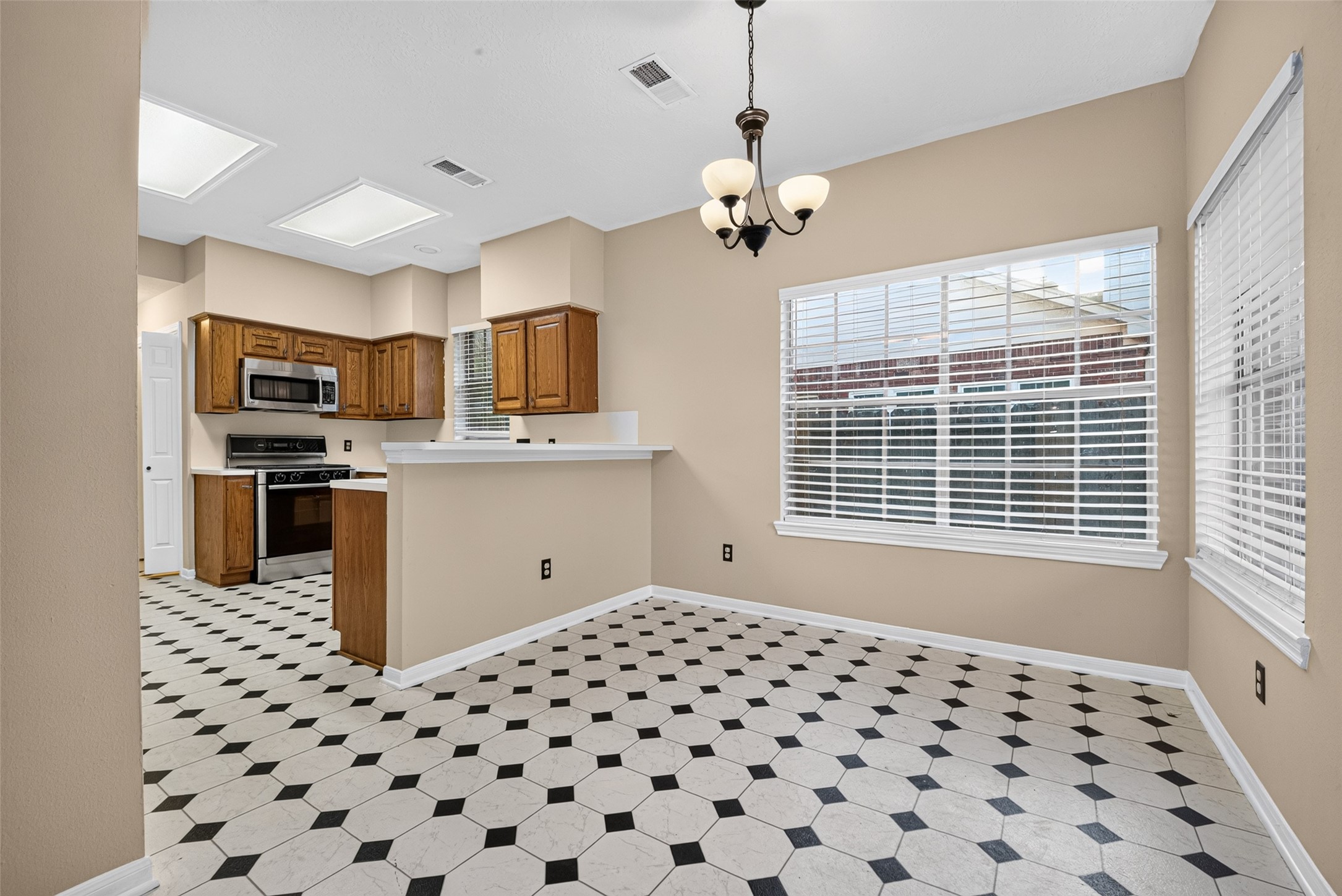 16002 Brittany Knoll Drive, Houston, TX 77095