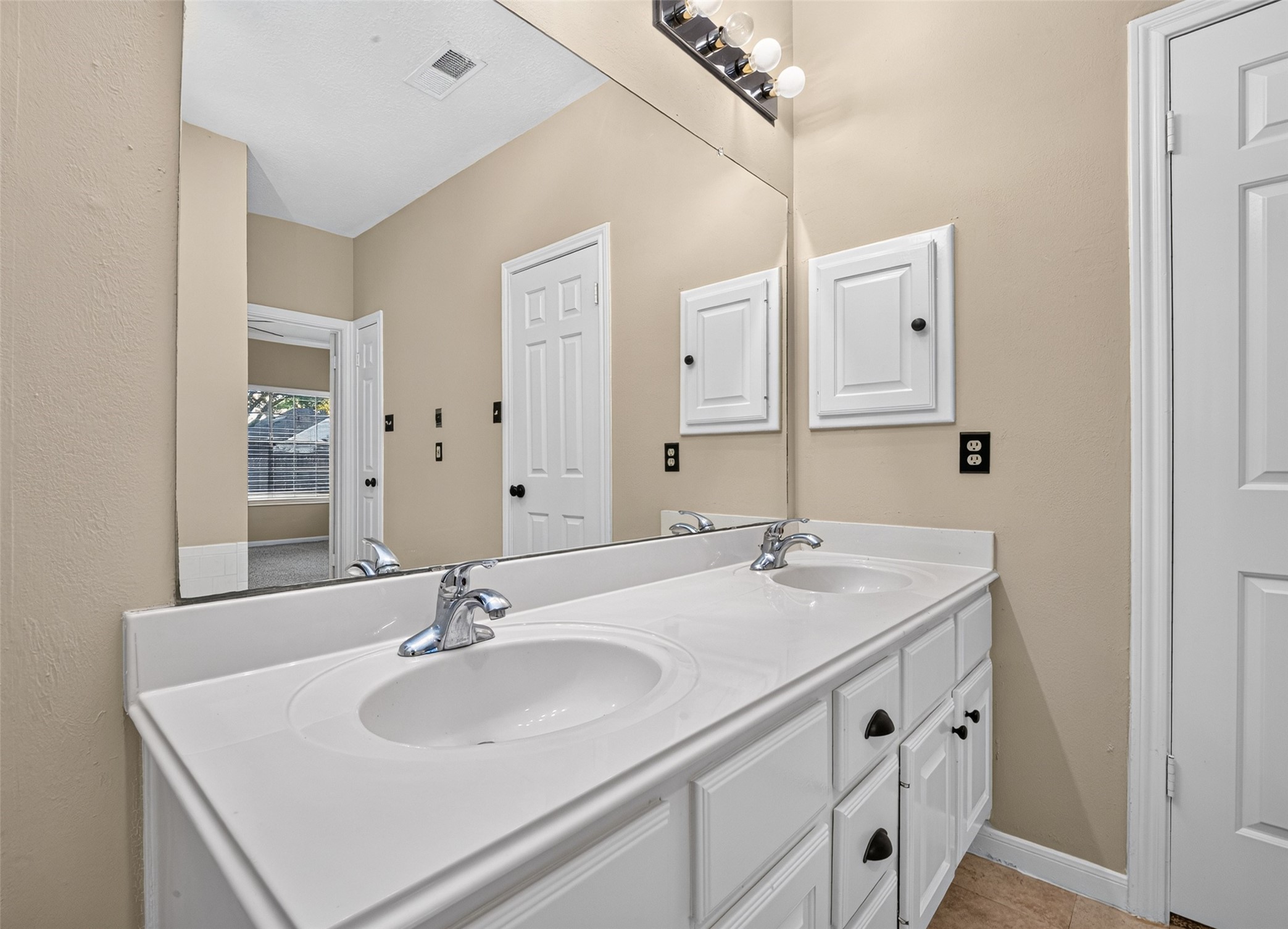 16002 Brittany Knoll Drive, Houston, TX 77095
