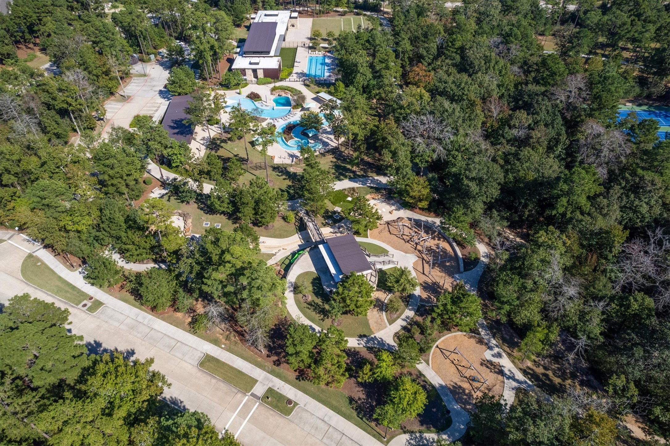 183 Lukewood Circle, Conroe, TX 77318
