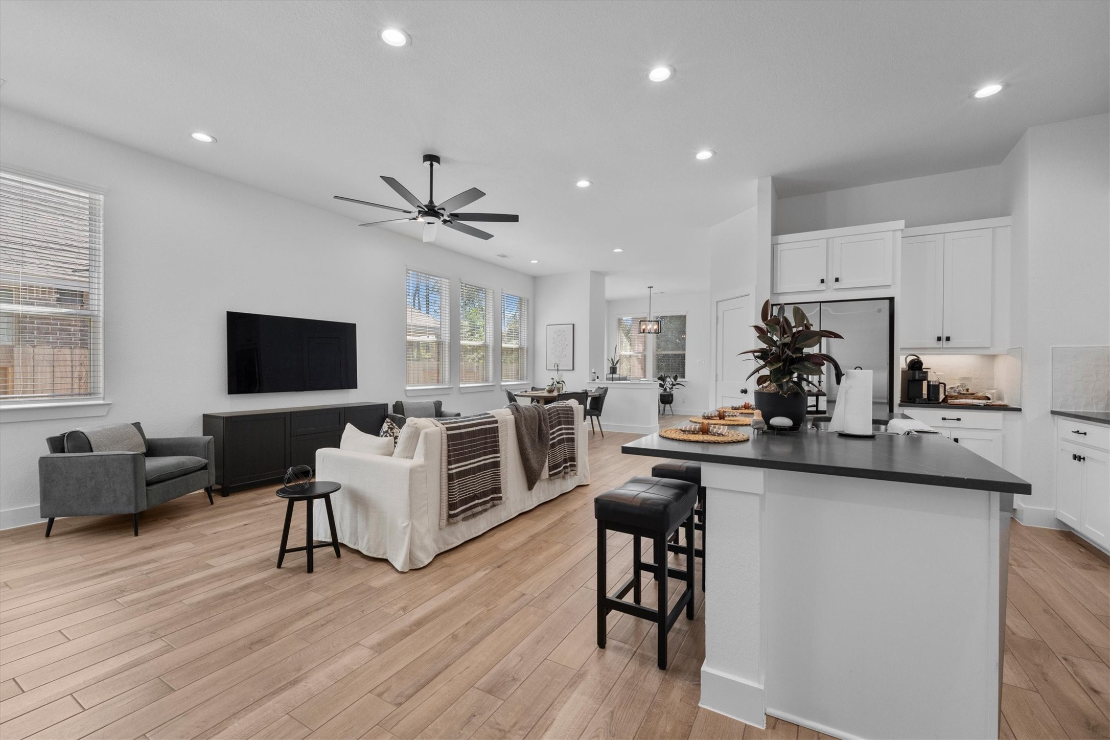183 Lukewood Circle, Conroe, TX 77318