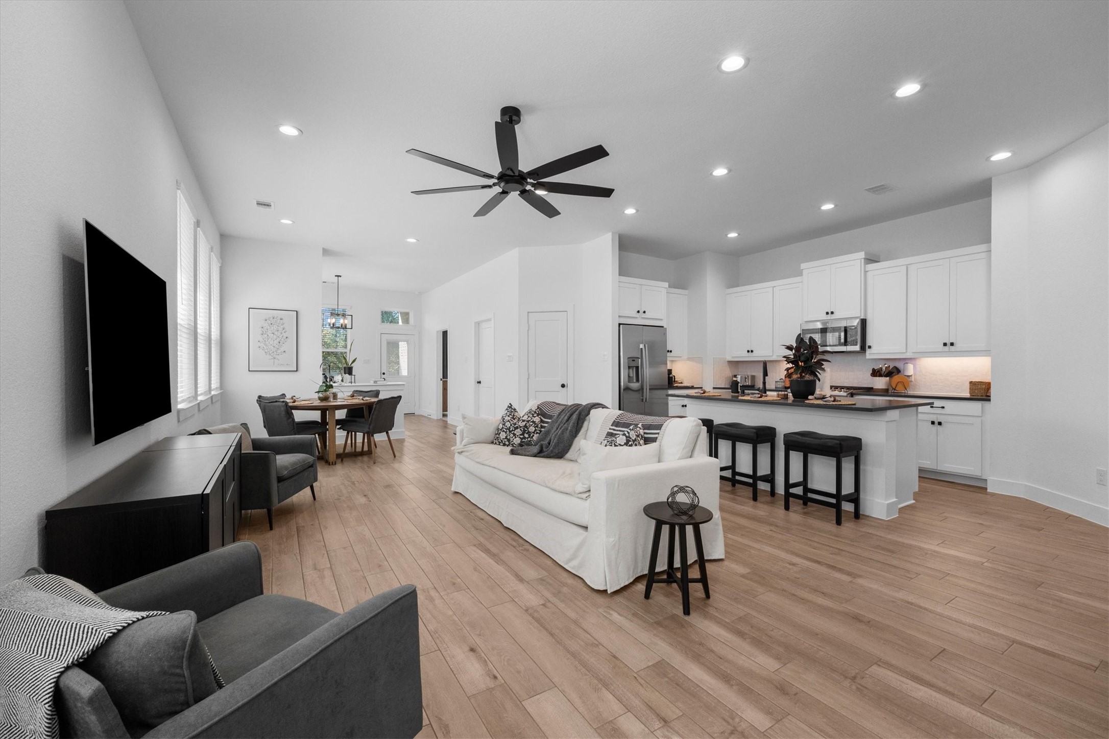 183 Lukewood Circle, Conroe, TX 77318