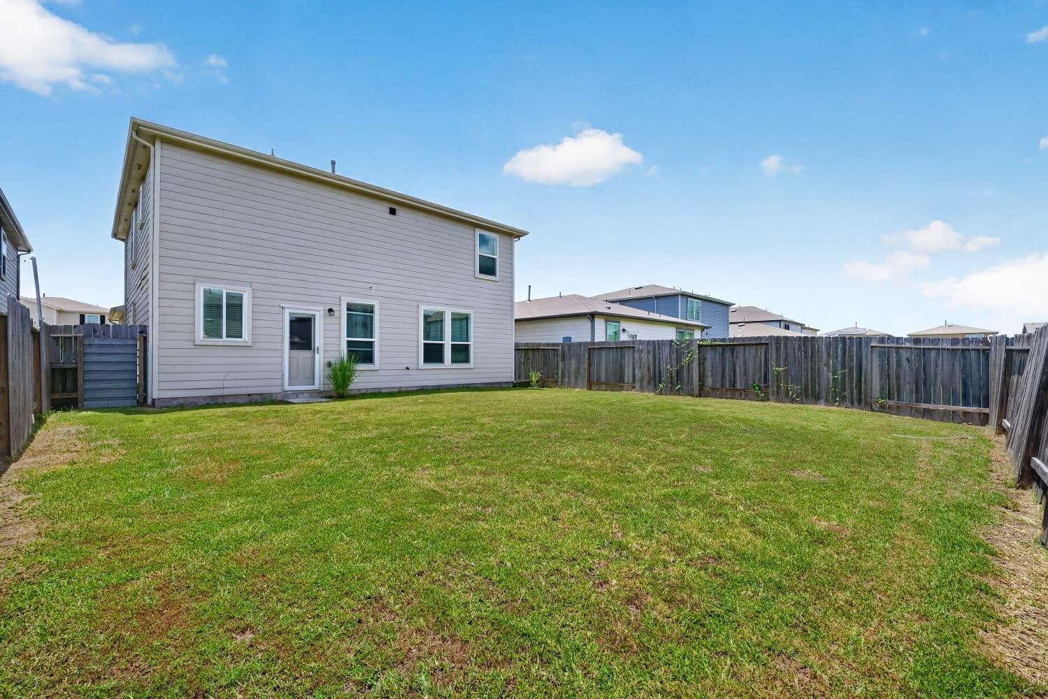 6903 Hobby Wind Ridge Drive, Houston, TX 77075