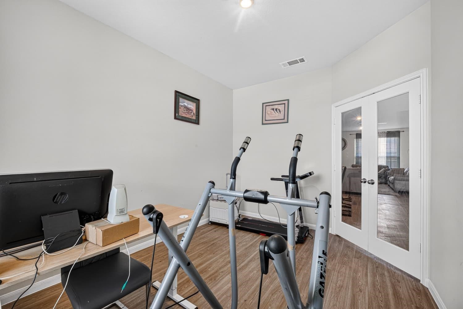 6903 Hobby Wind Ridge Drive, Houston, TX 77075