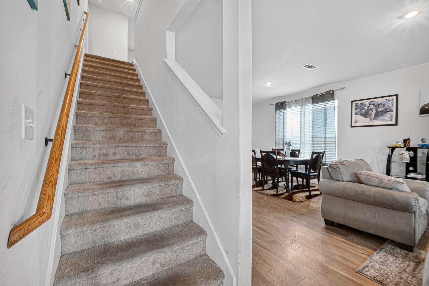 6903 Hobby Wind Ridge Drive, Houston, TX 77075