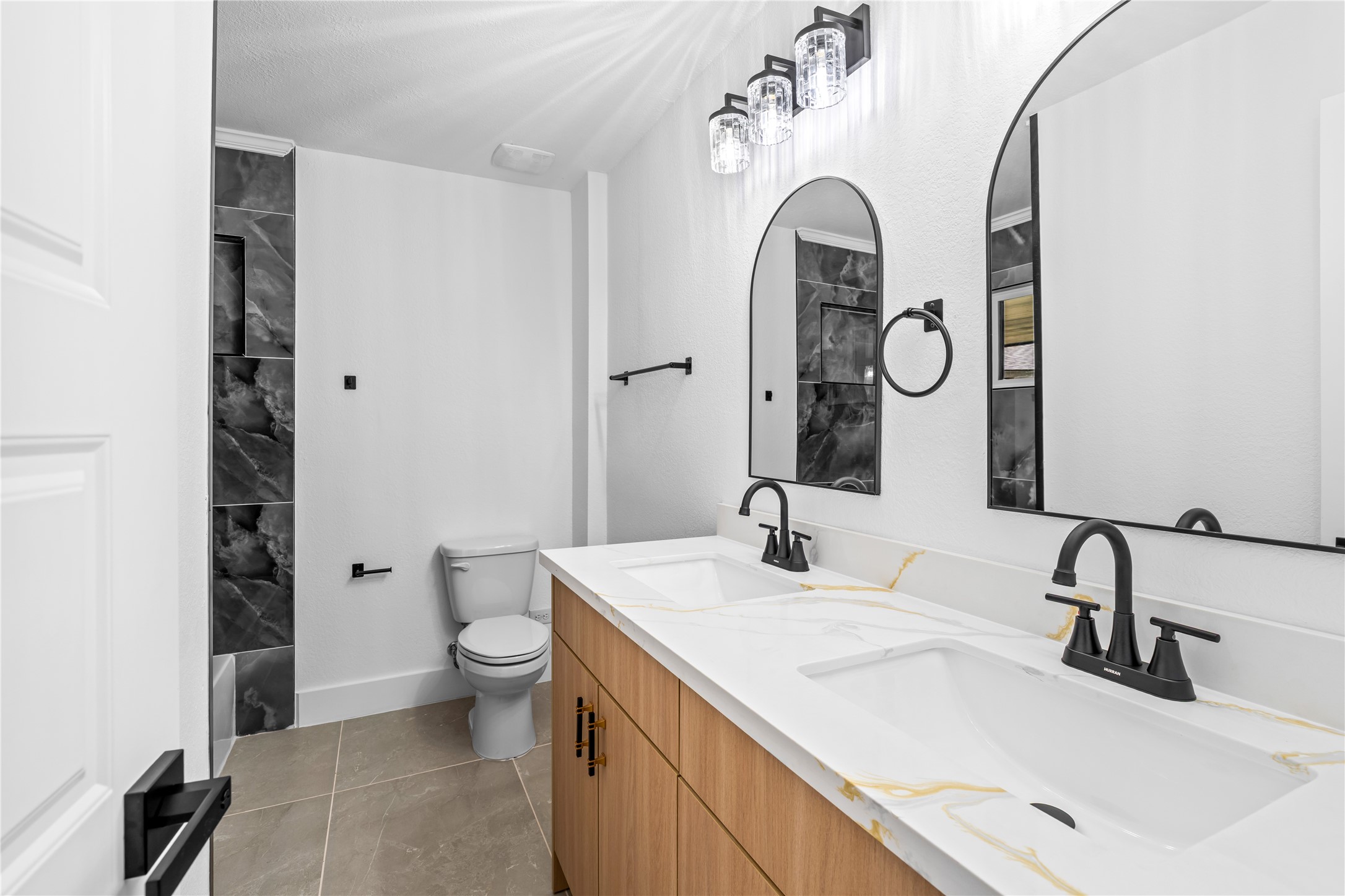 5751 Jason Street, Houston, TX 77096