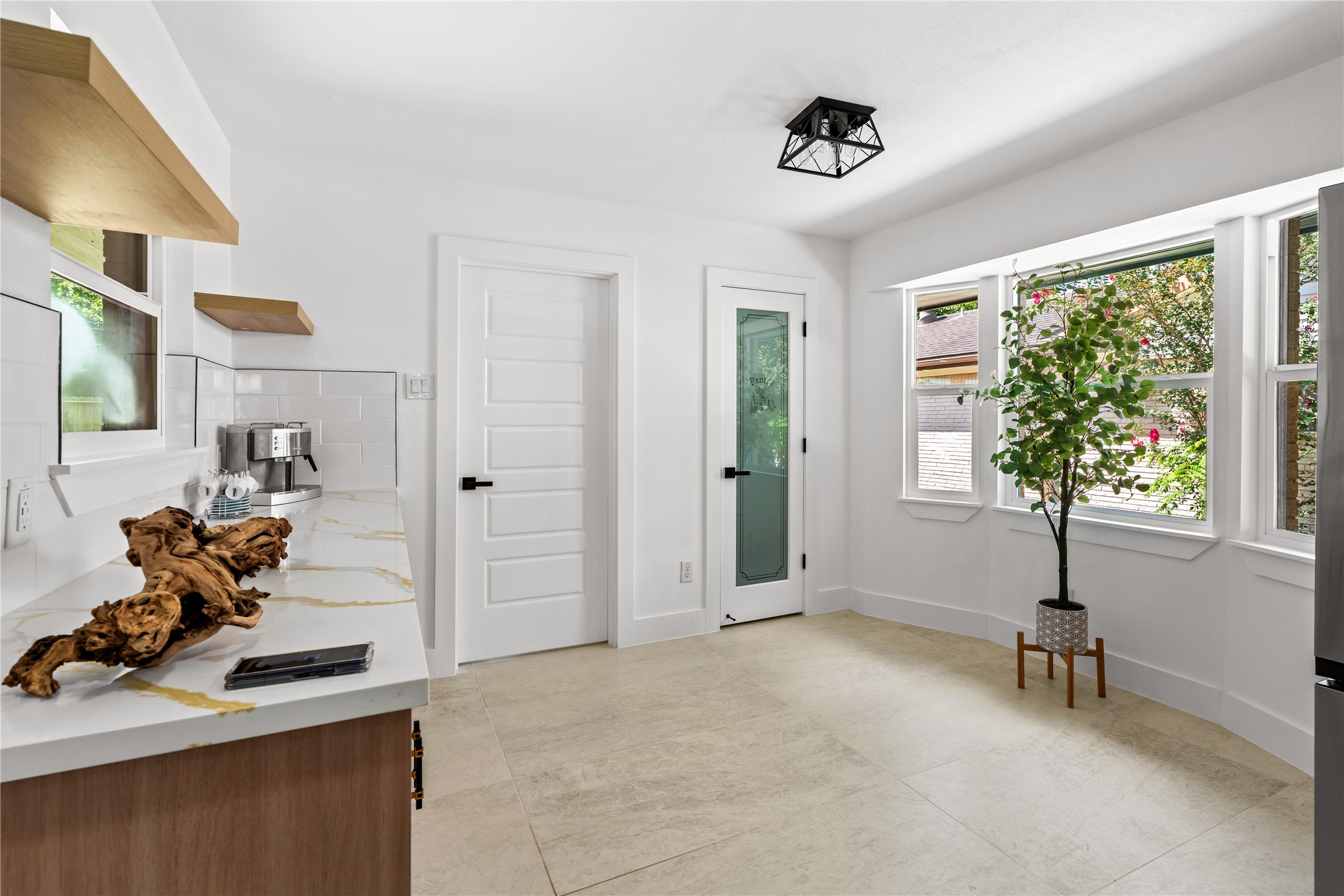 5751 Jason Street, Houston, TX 77096