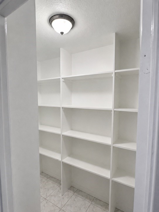 Kitchen pantry