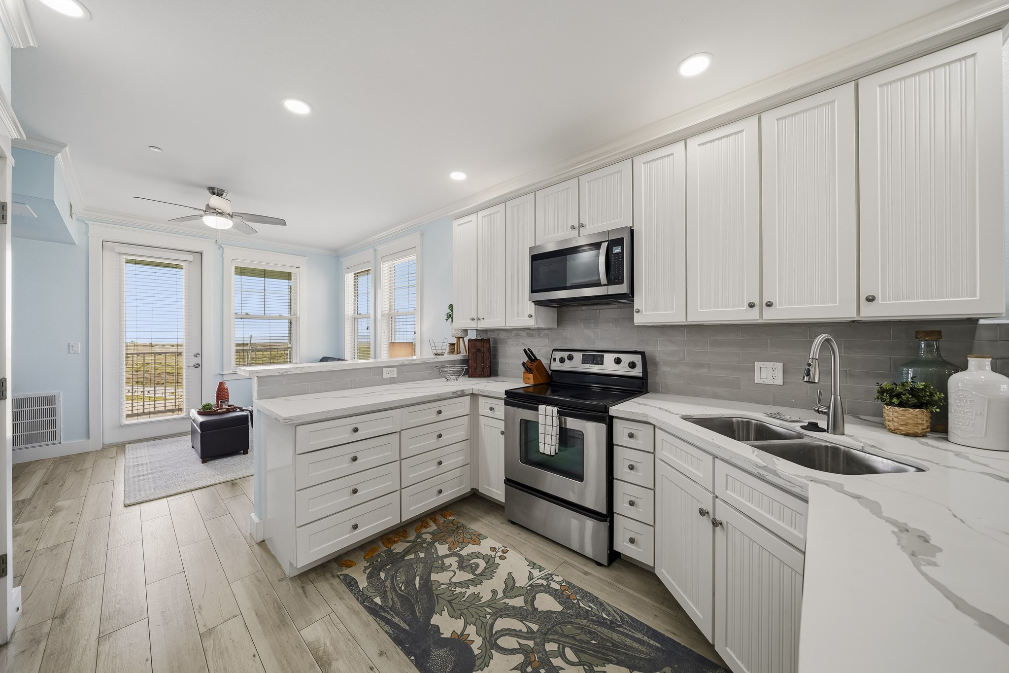 4121 Pointe West Drive, #301, Galveston, TX 77554 4121 Pointe West Drive, #301, Galveston, TX 77554
