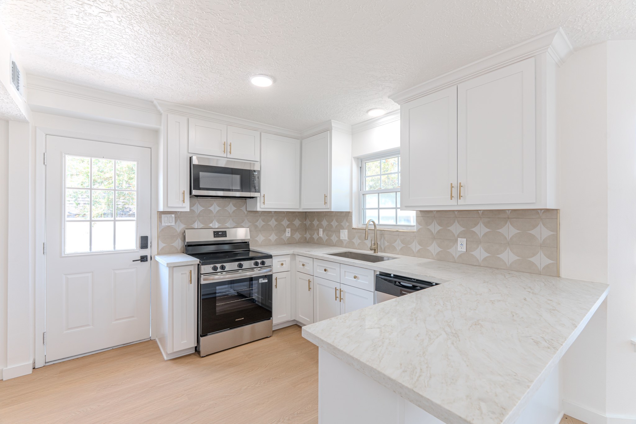7083 Gentle Breeze Drive, Willis, TX 77318