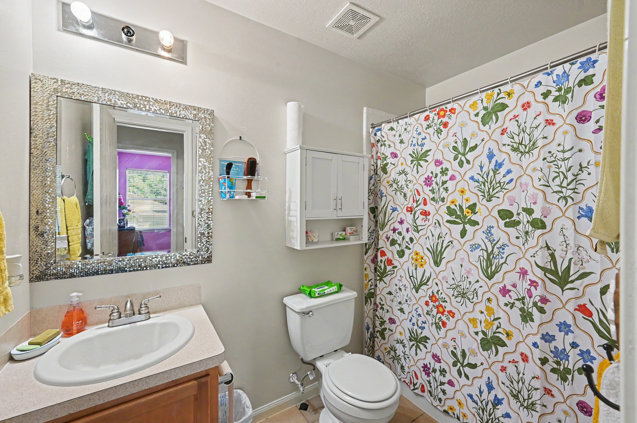 Secondary bathroom