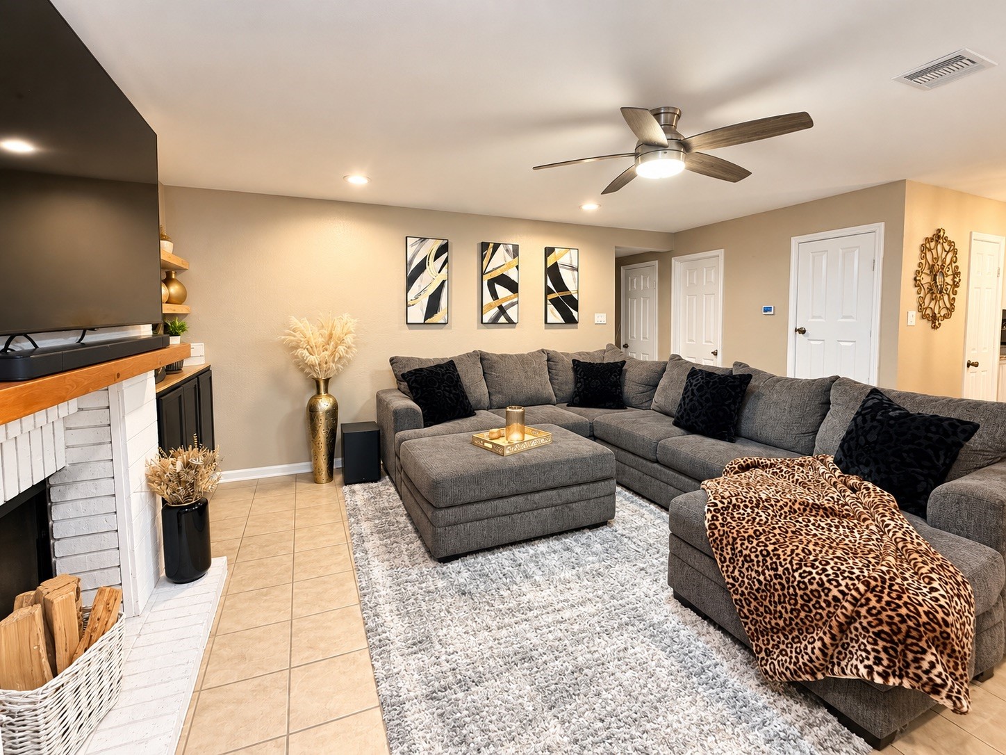 16607 Rainbow Lake Road, Houston, TX 77095