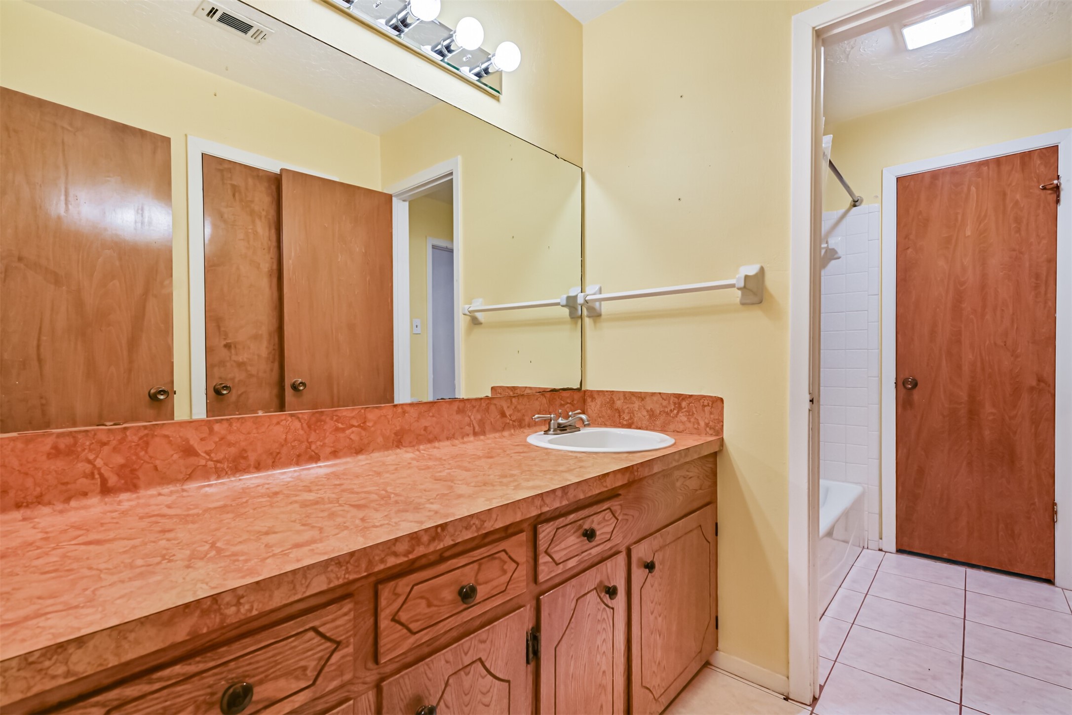 Secondary bath
