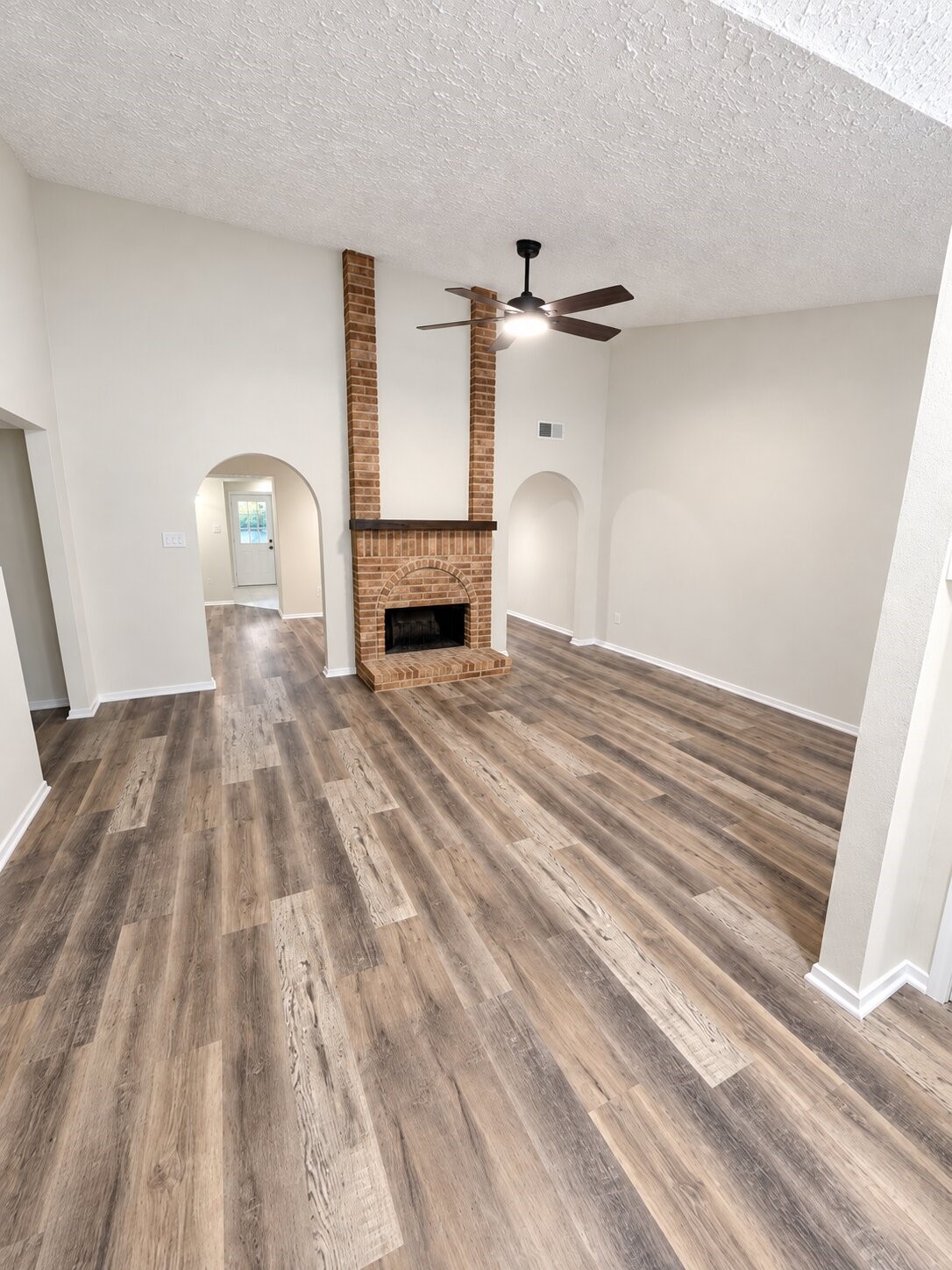 9230 Baronsmede Drive, Houston, TX 77083 9230 Baronsmede Drive, Houston, TX 77083
