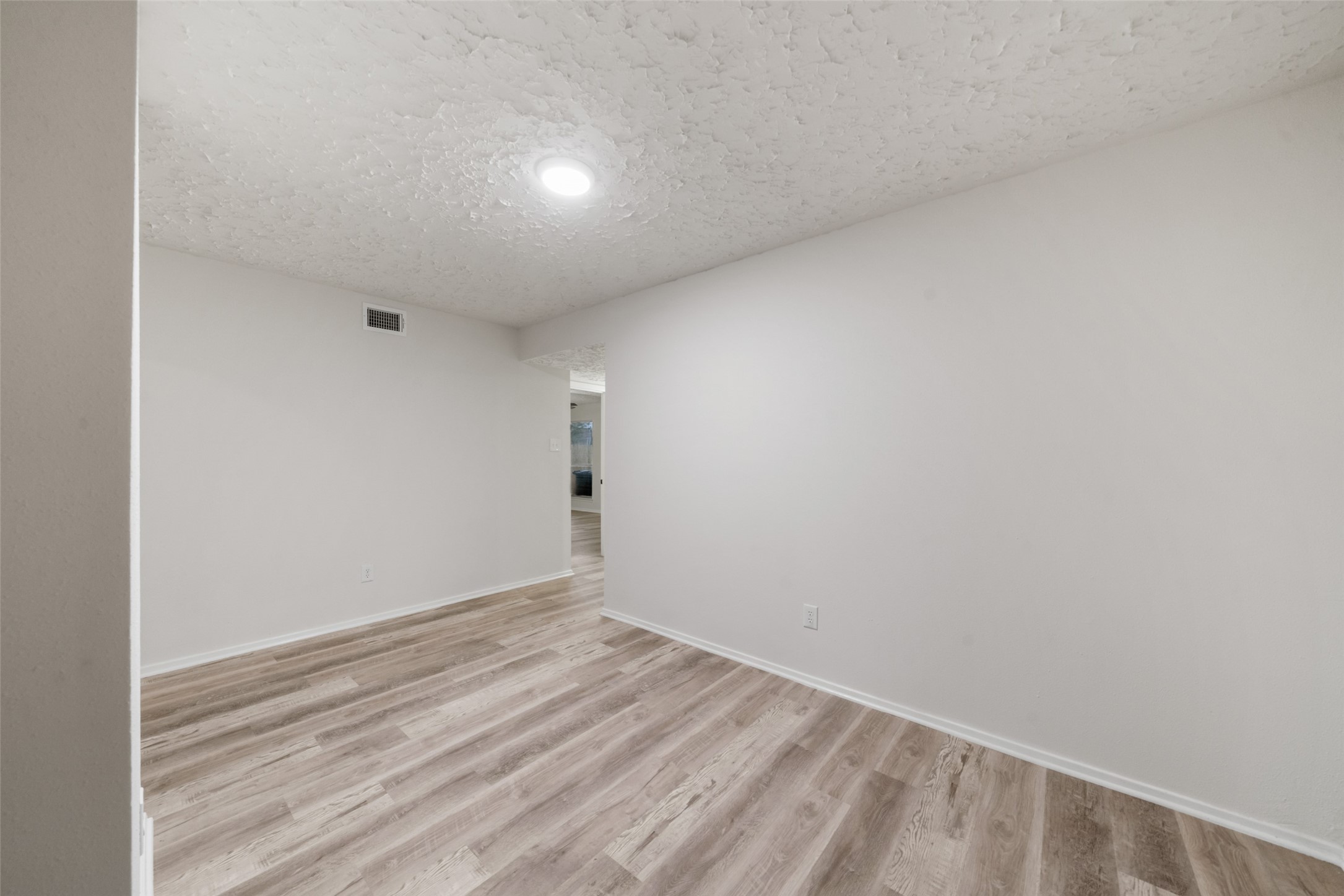 9230 Baronsmede Drive, Houston, TX 77083