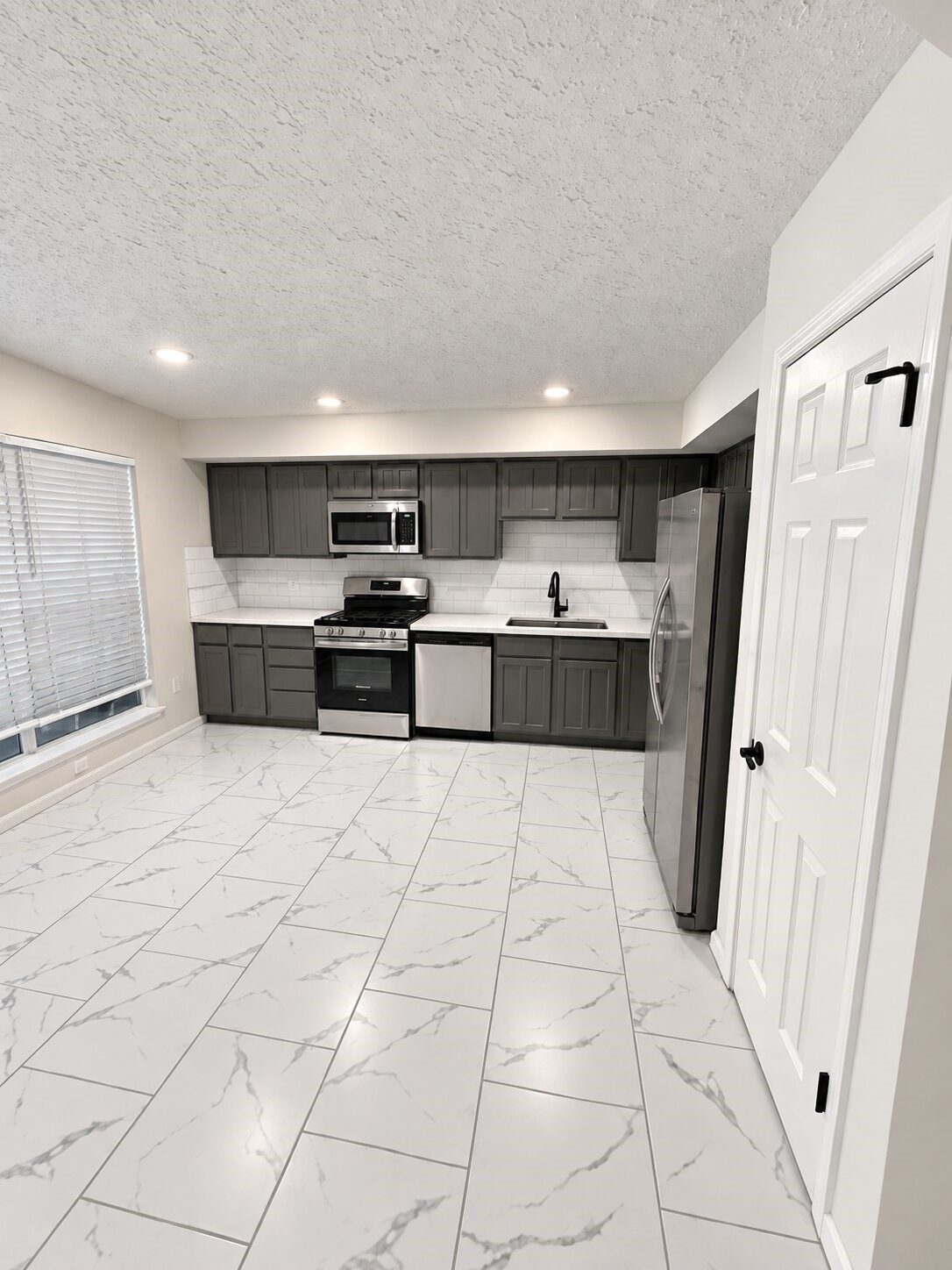 9230 Baronsmede Drive, Houston, TX 77083