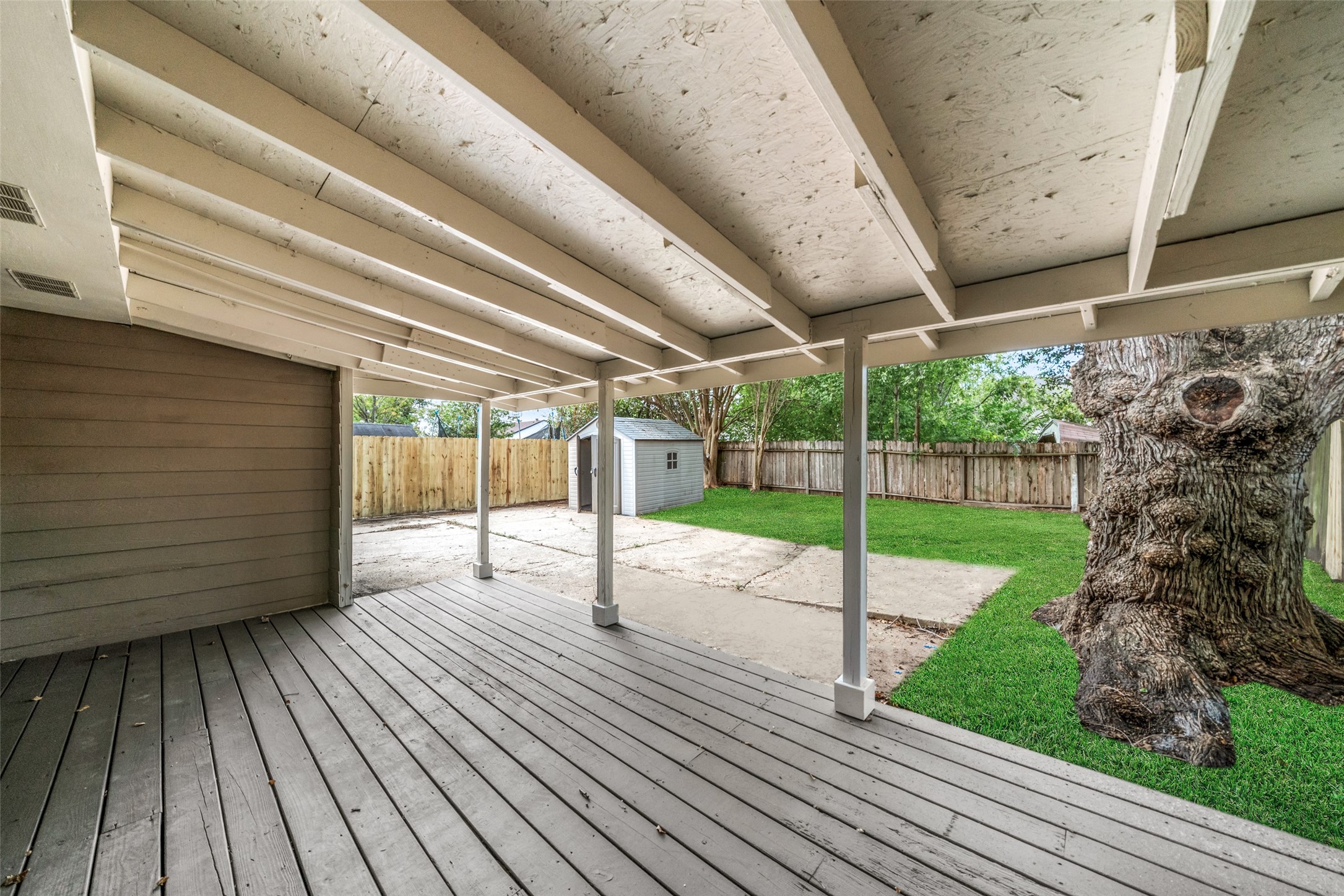 9230 Baronsmede Drive, Houston, TX 77083