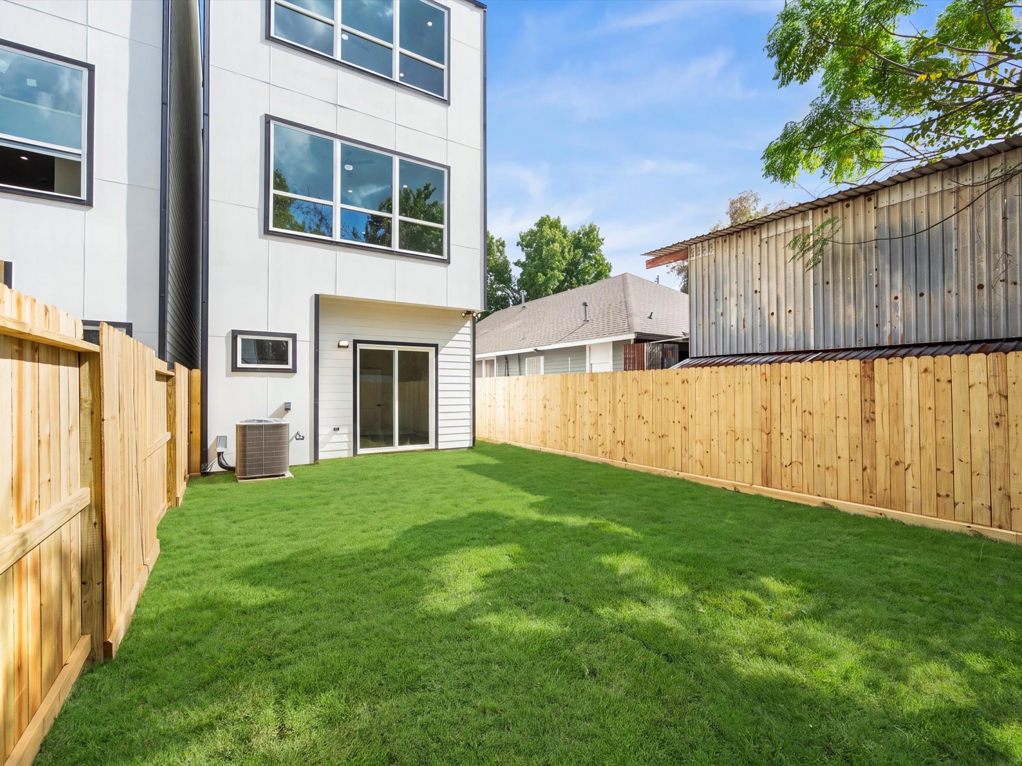 120 Estelle Street, Houston, TX 77003
