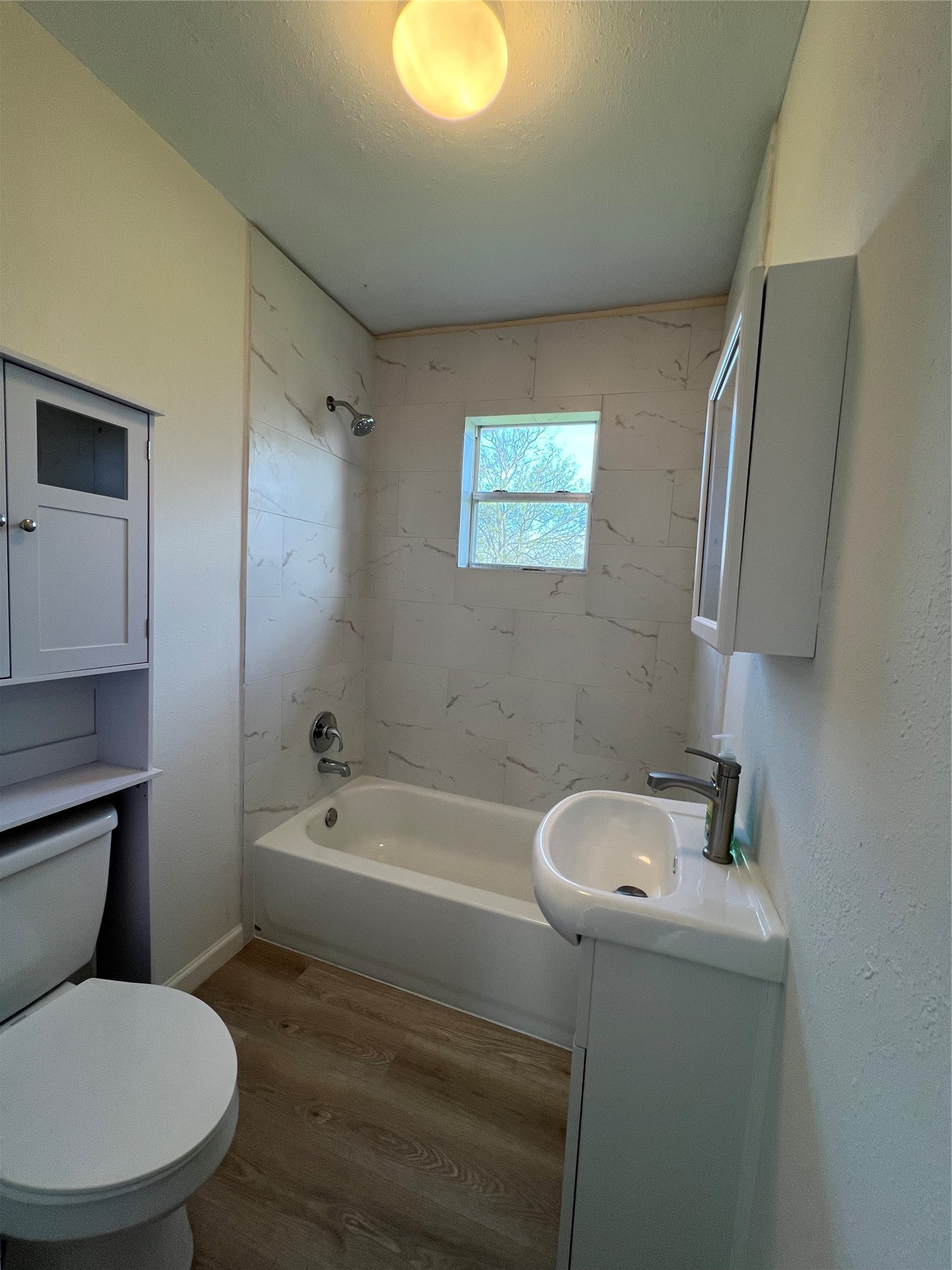 1324 W 10th Street, Freeport, TX 77541