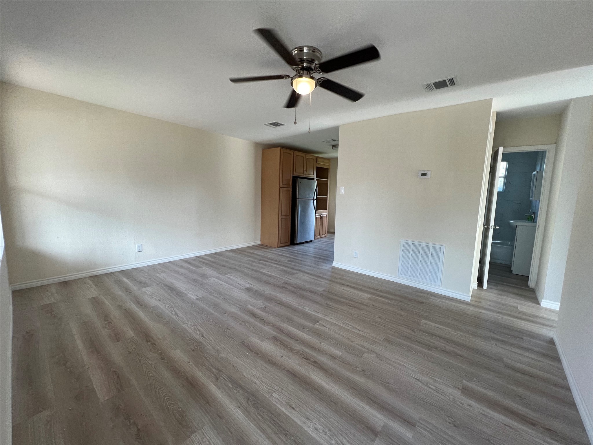 1324 W 10th Street, Freeport, TX 77541 1324 W 10th Street, Freeport, TX 77541