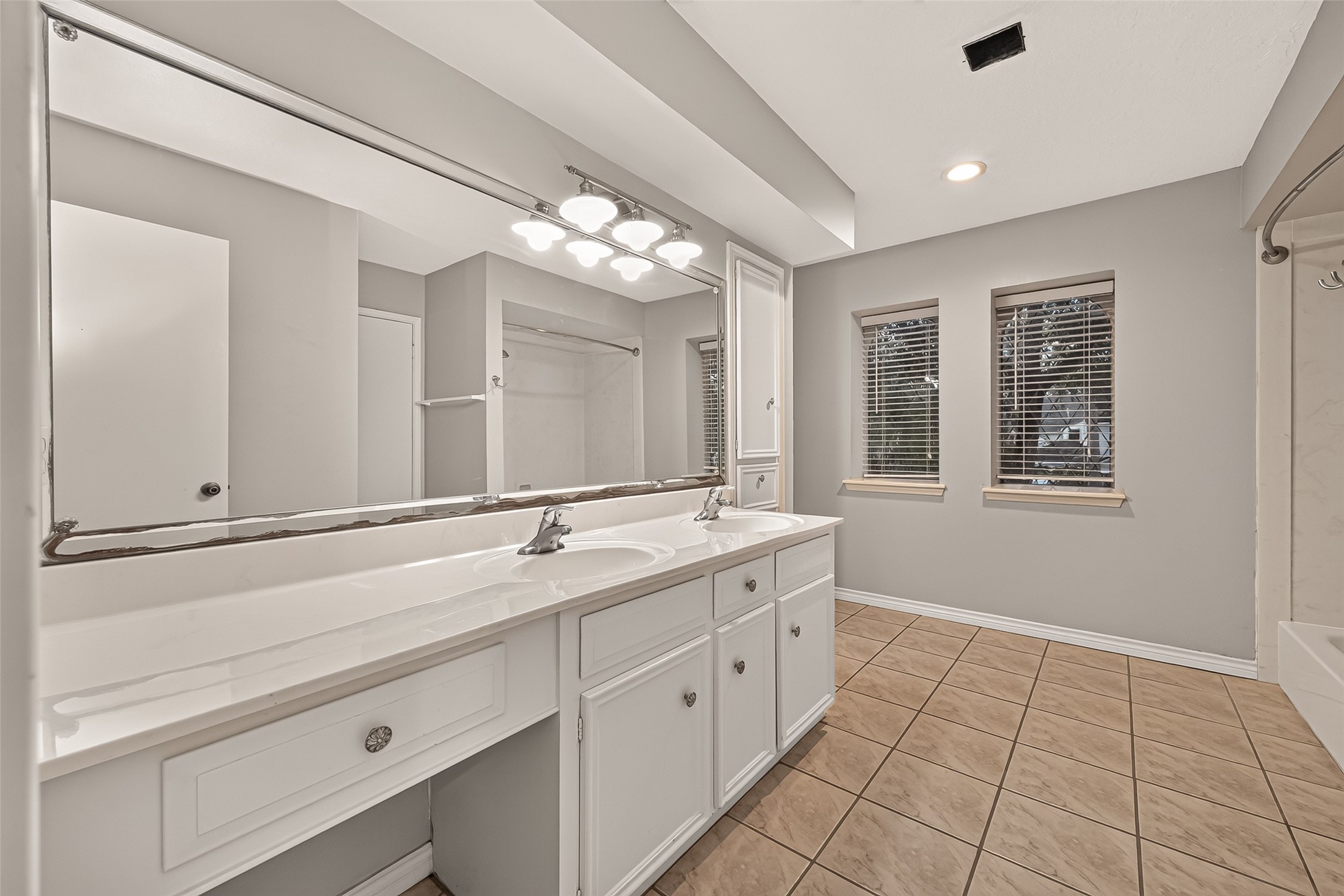 Full bathroom