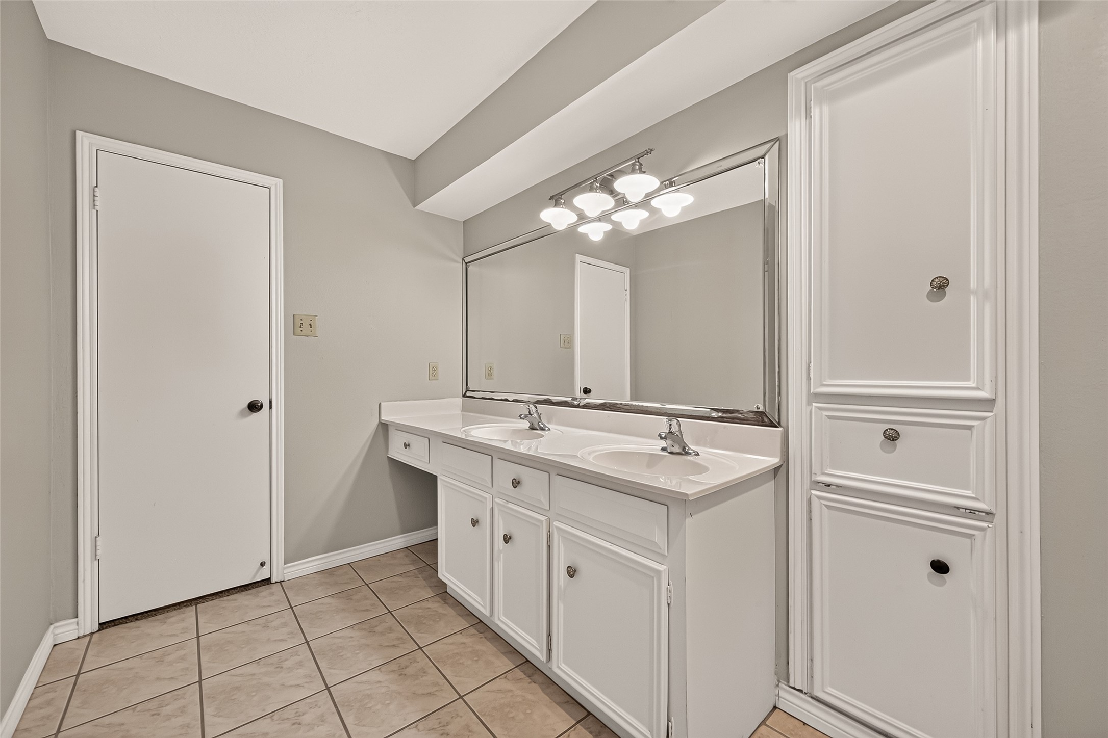 5410 Boyce Springs Drive, Houston, TX 77066