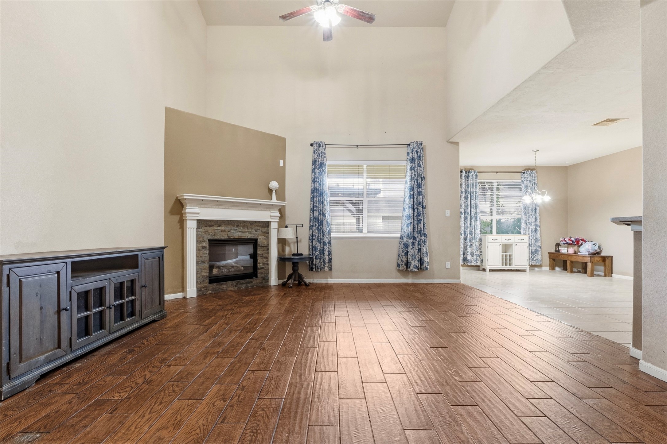 Large living space open to the dining and kitchen.