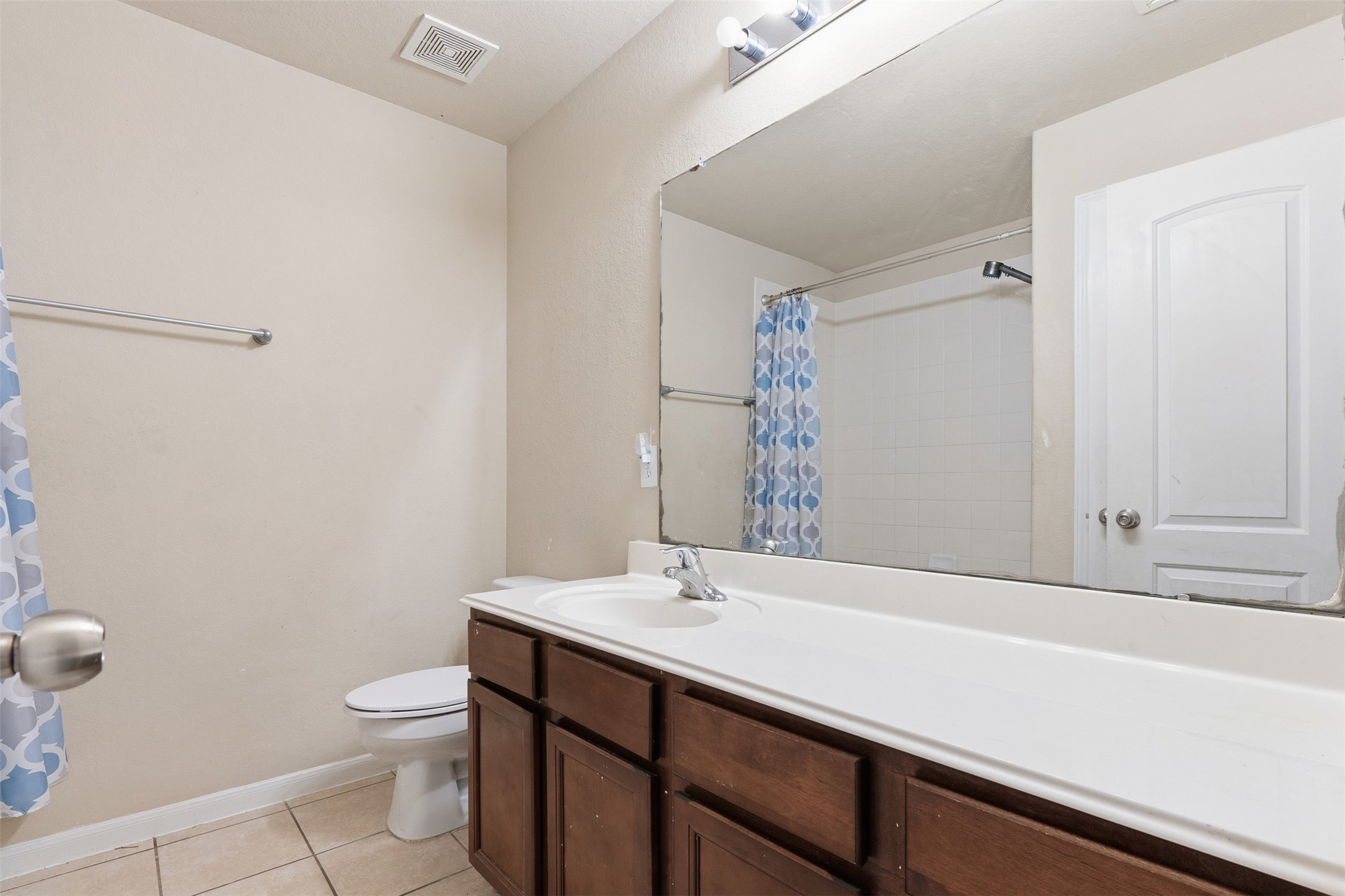 Secondary bathroom