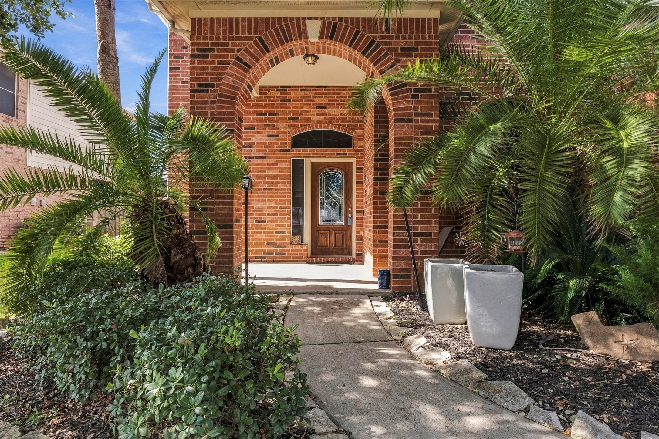 Welcome home to 4112 S Meridian Greens!