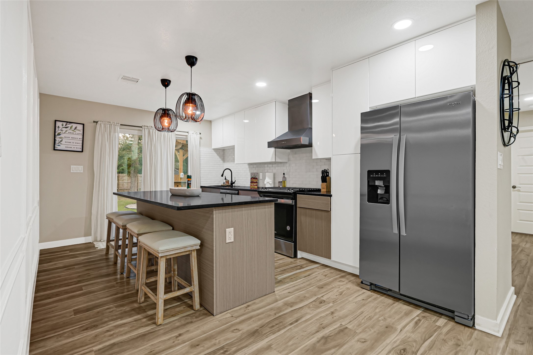 1303 Bowie Street, La Marque, TX 77568