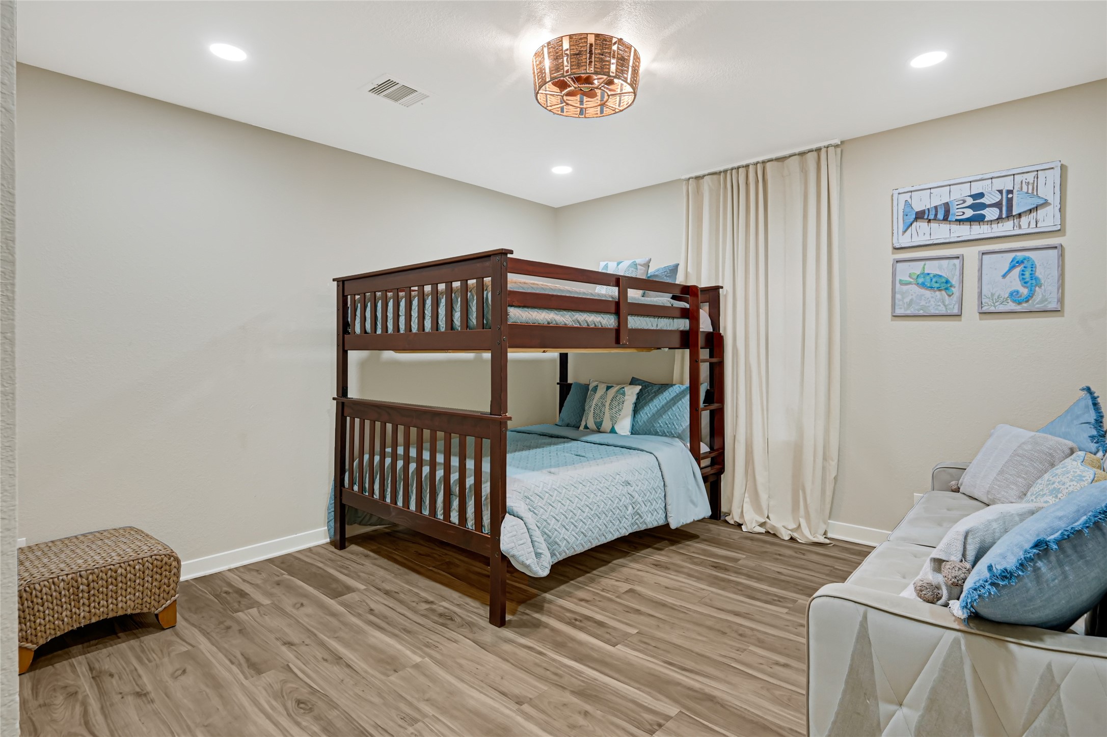1303 Bowie Street, La Marque, TX 77568
