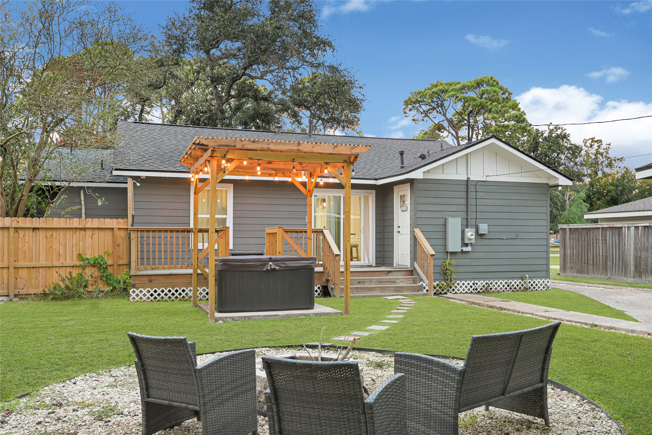 1303 Bowie Street, La Marque, TX 77568