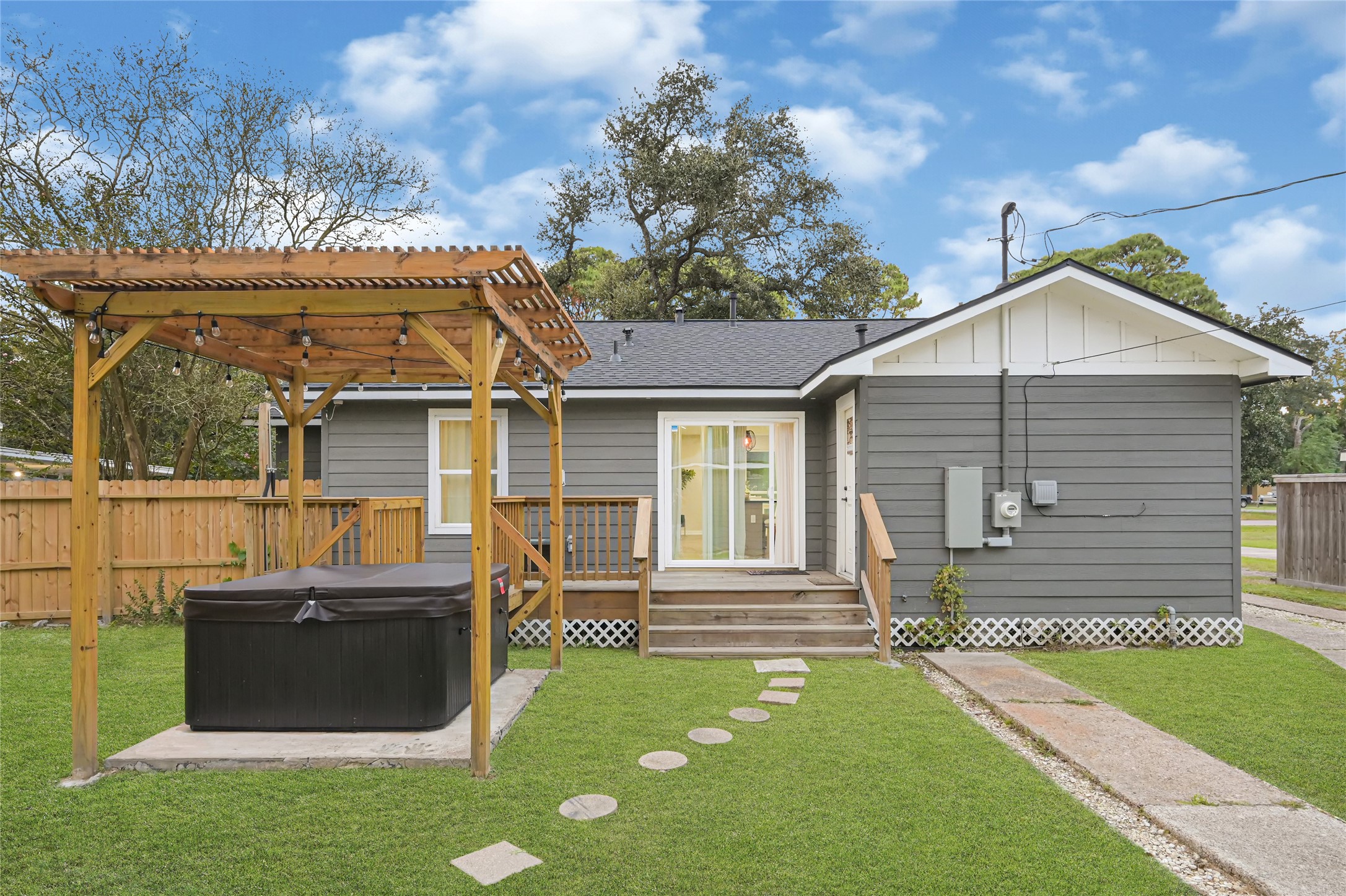 1303 Bowie Street, La Marque, TX 77568