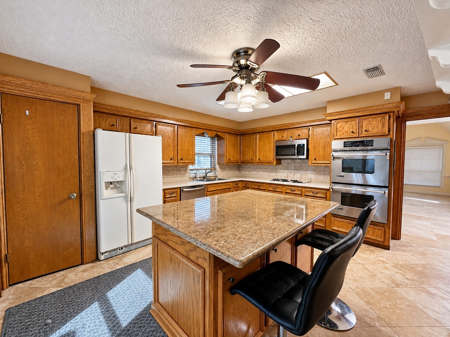 Oversized Kitchen