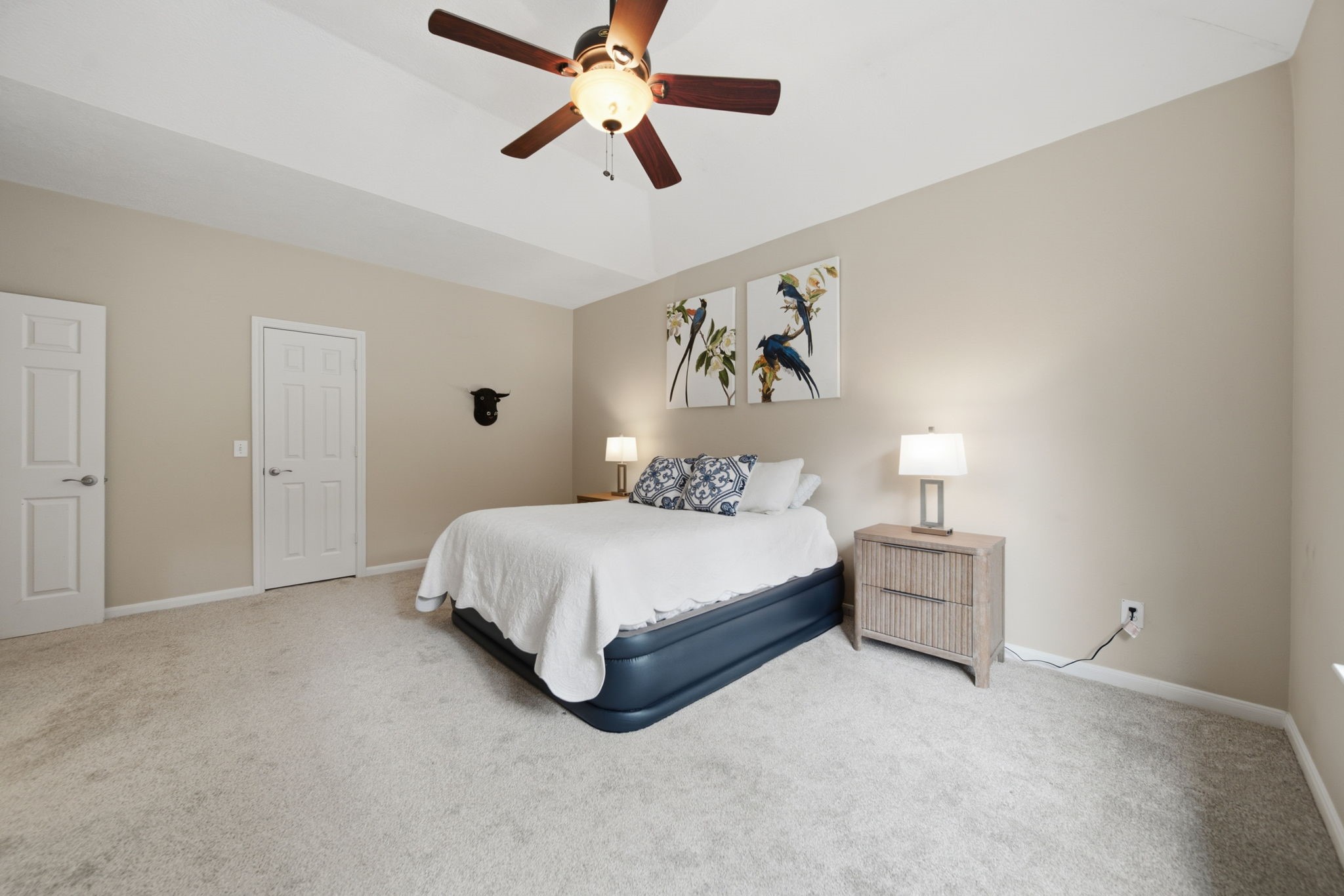 99 E Sterling Pond Circle, The Woodlands, TX 77382