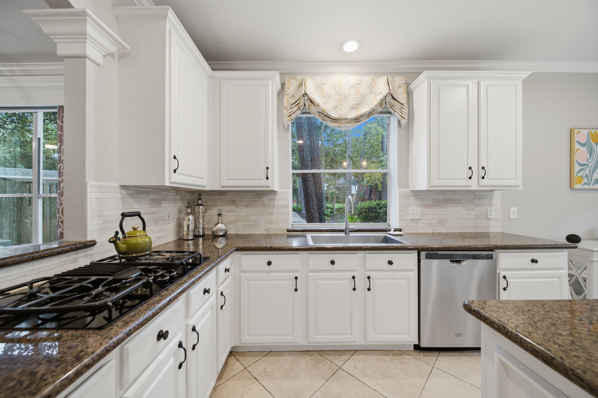 99 E Sterling Pond Circle, The Woodlands, TX 77382