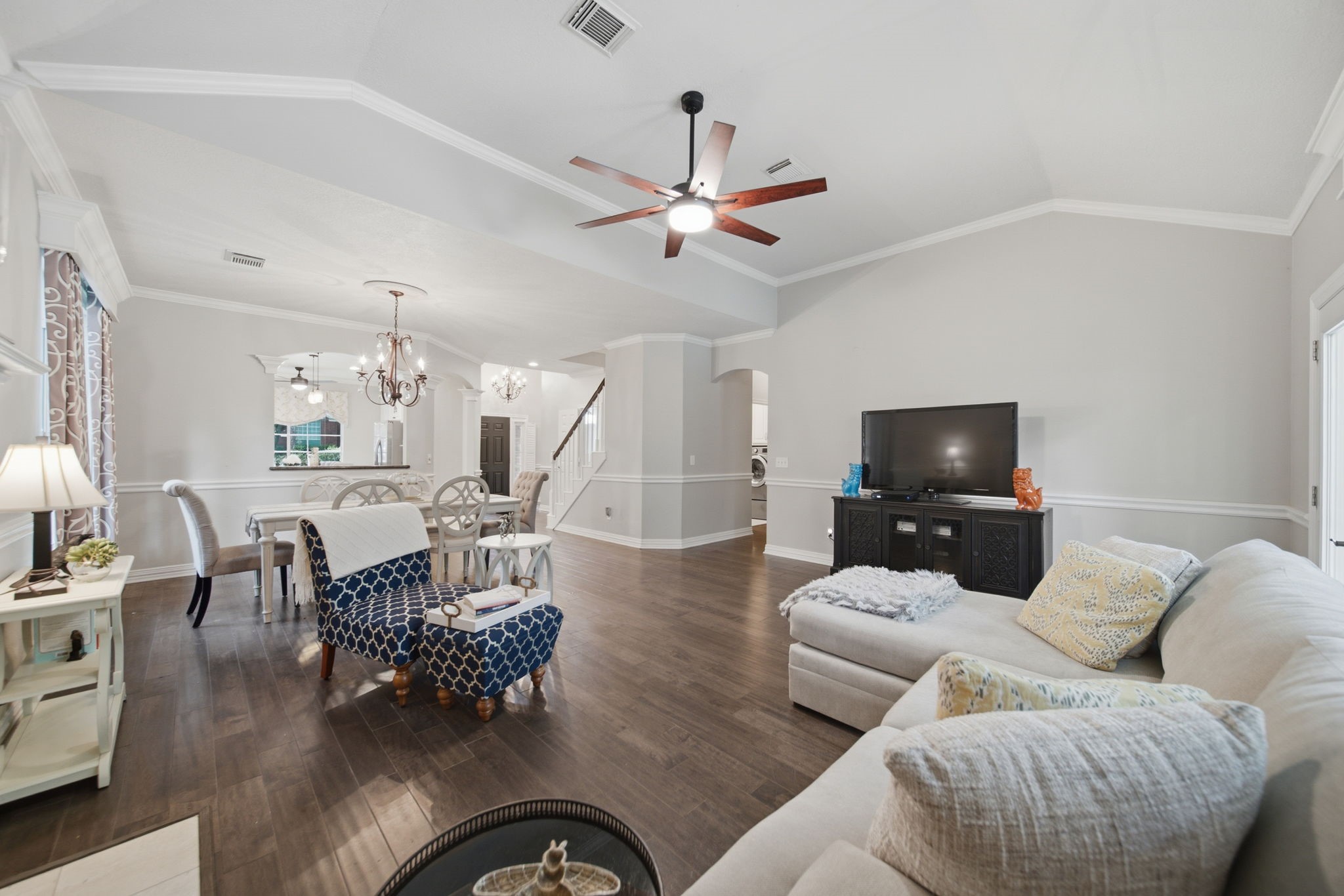 99 E Sterling Pond Circle, The Woodlands, TX 77382