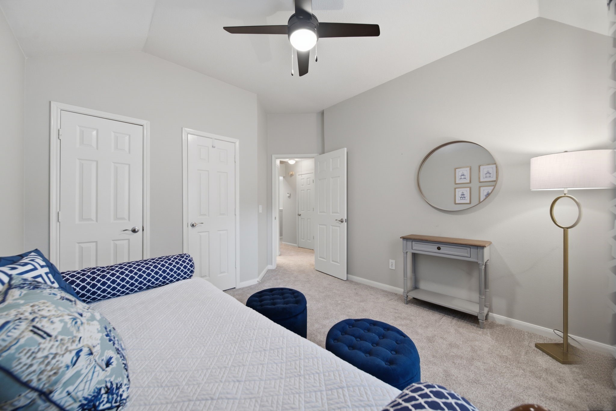 99 E Sterling Pond Circle, The Woodlands, TX 77382