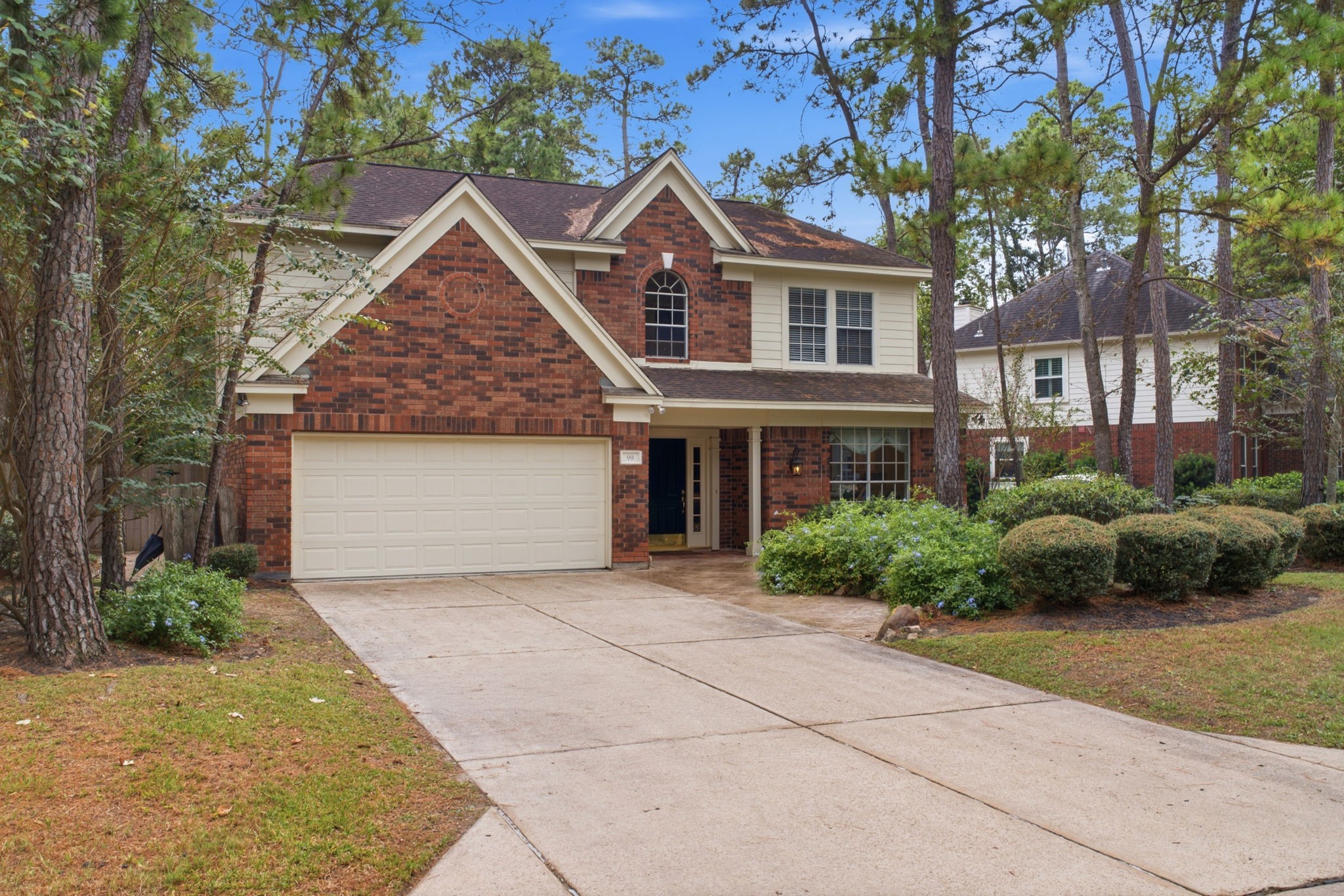 99 E Sterling Pond Circle, The Woodlands, TX 77382