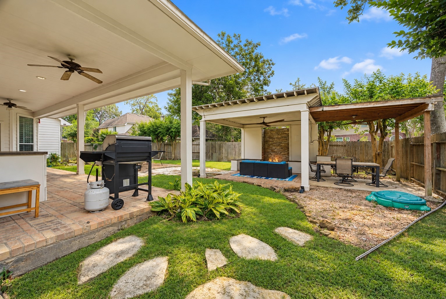 3807 Oakland Circle, Missouri City, TX 77459