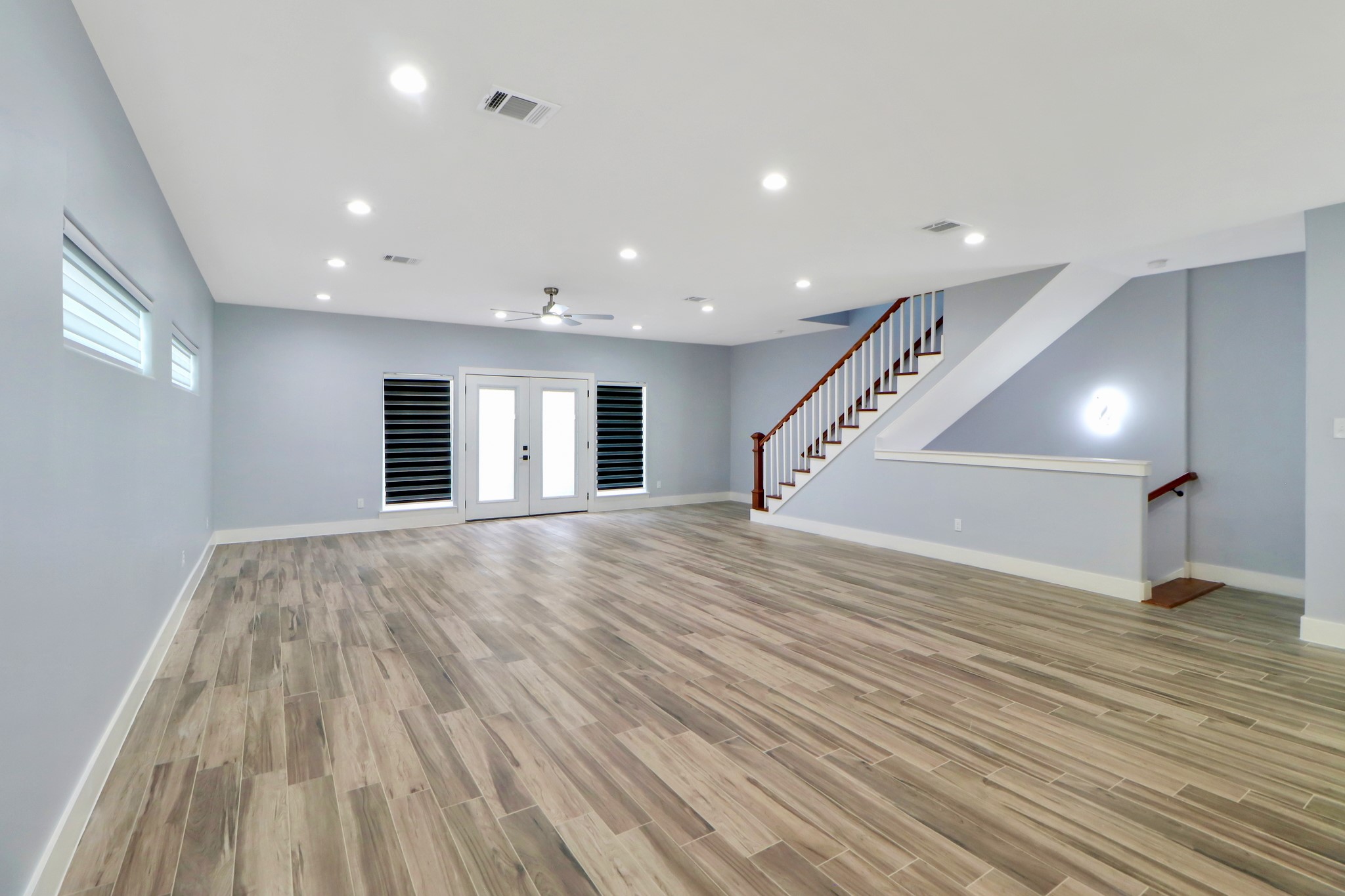 3027 Clinton Drive, Houston, TX 77020