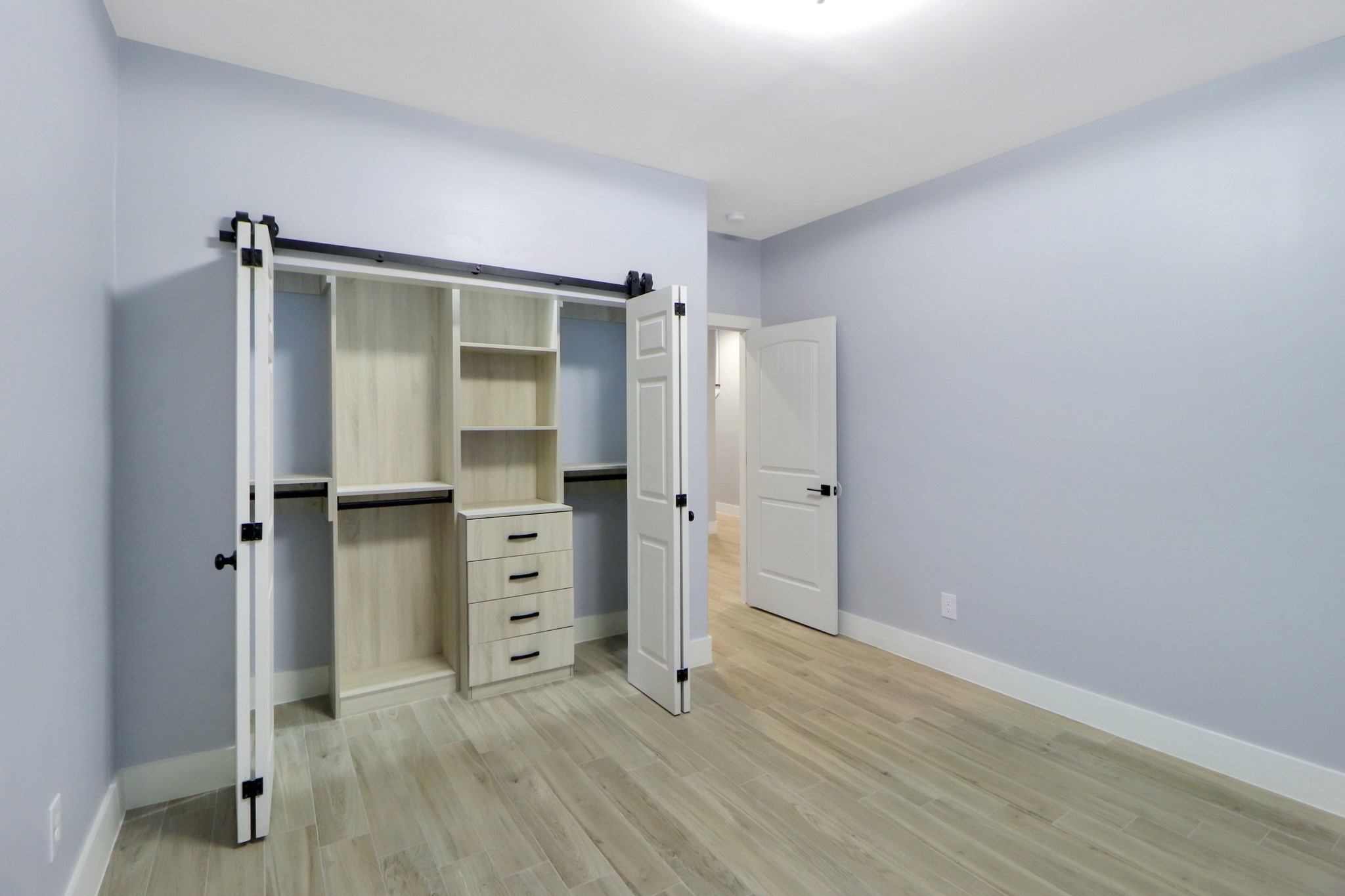 3027 Clinton Drive, Houston, TX 77020