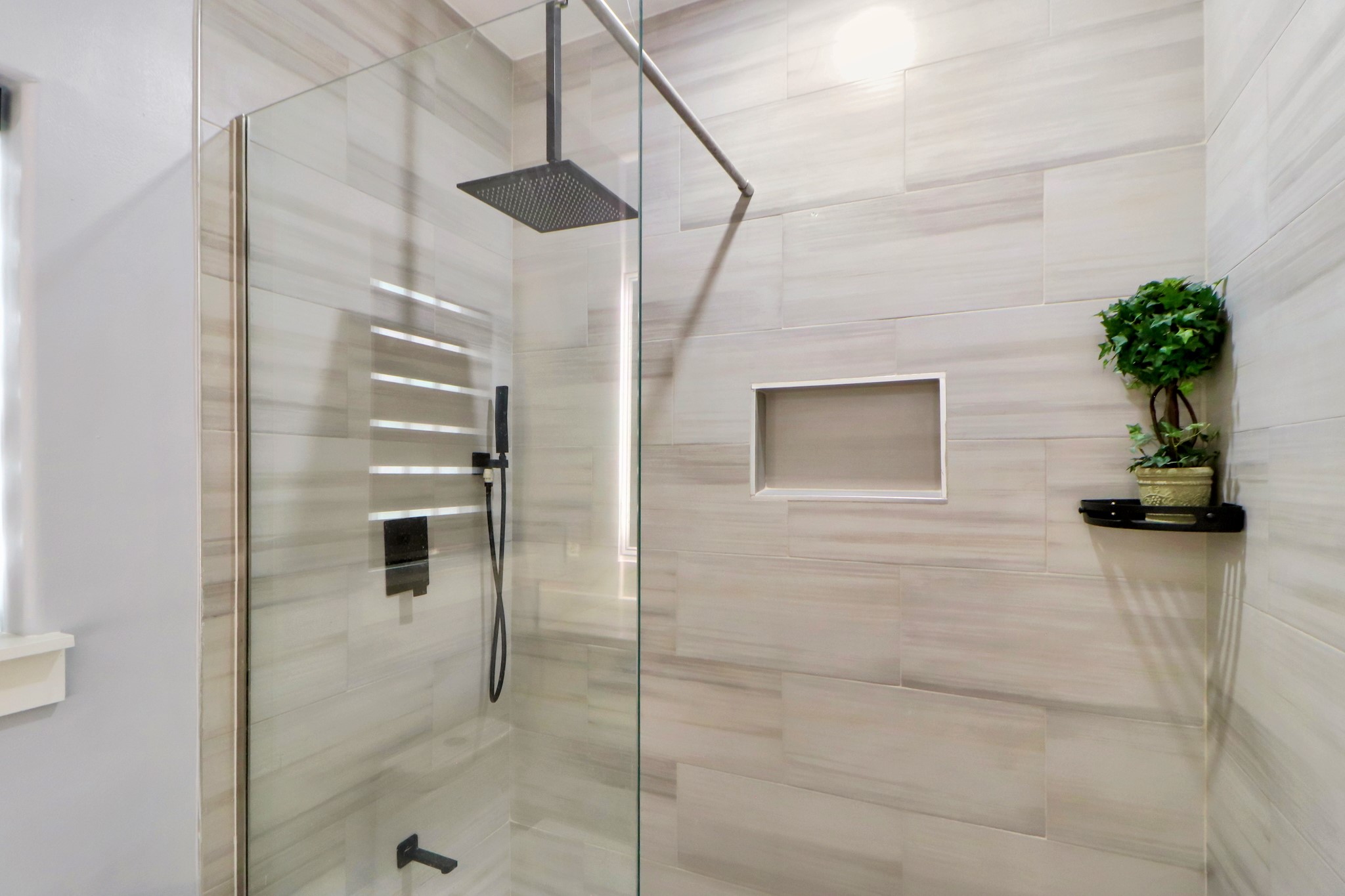 3027 Clinton Drive, Houston, TX 77020
