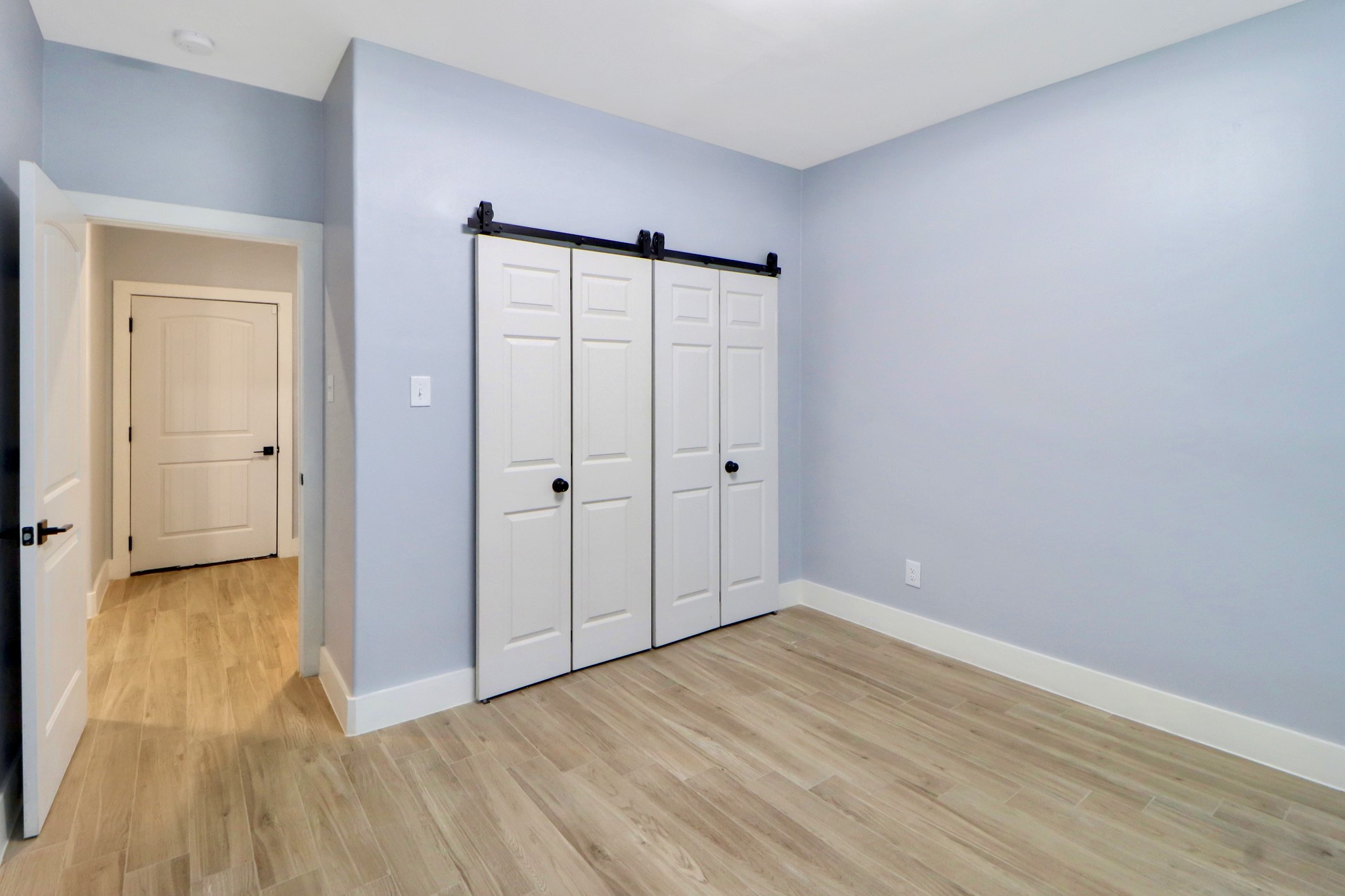 3027 Clinton Drive, Houston, TX 77020