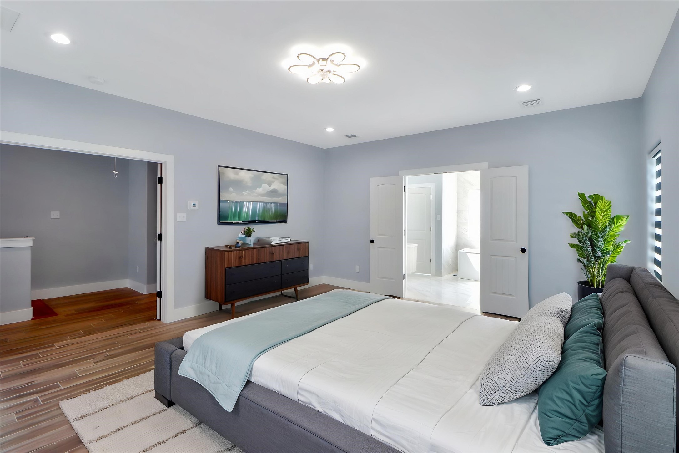 Primary bedroom - Virtual staging