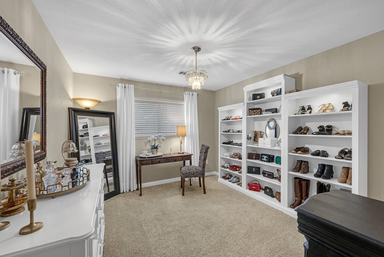 16043 Spinnaker Drive, Crosby, TX 77532
