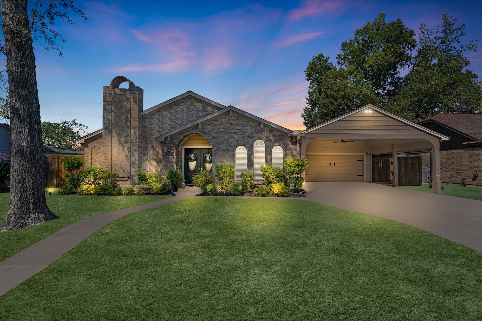 16043 Spinnaker Drive, Crosby, TX 77532
