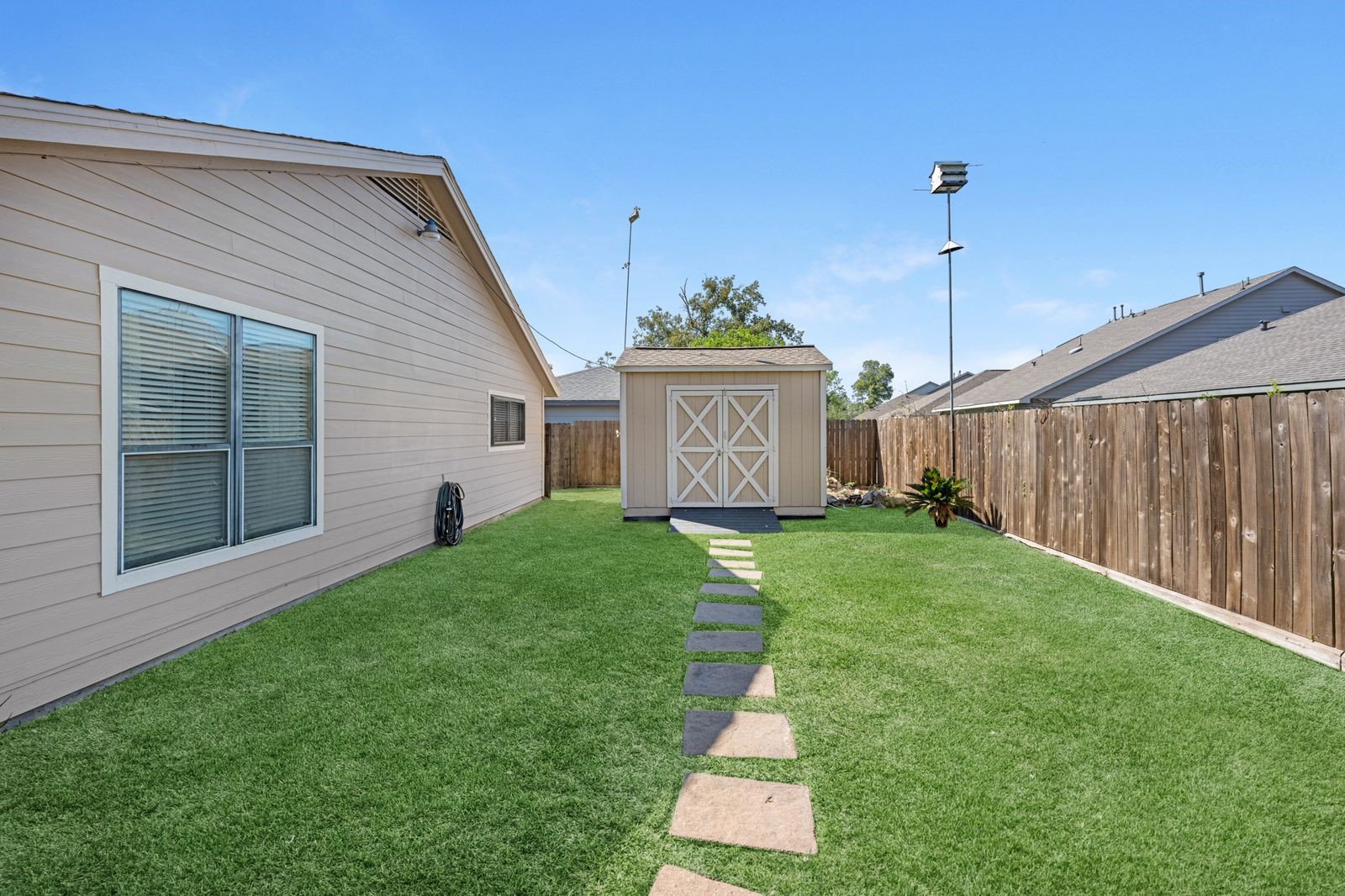 16043 Spinnaker Drive, Crosby, TX 77532