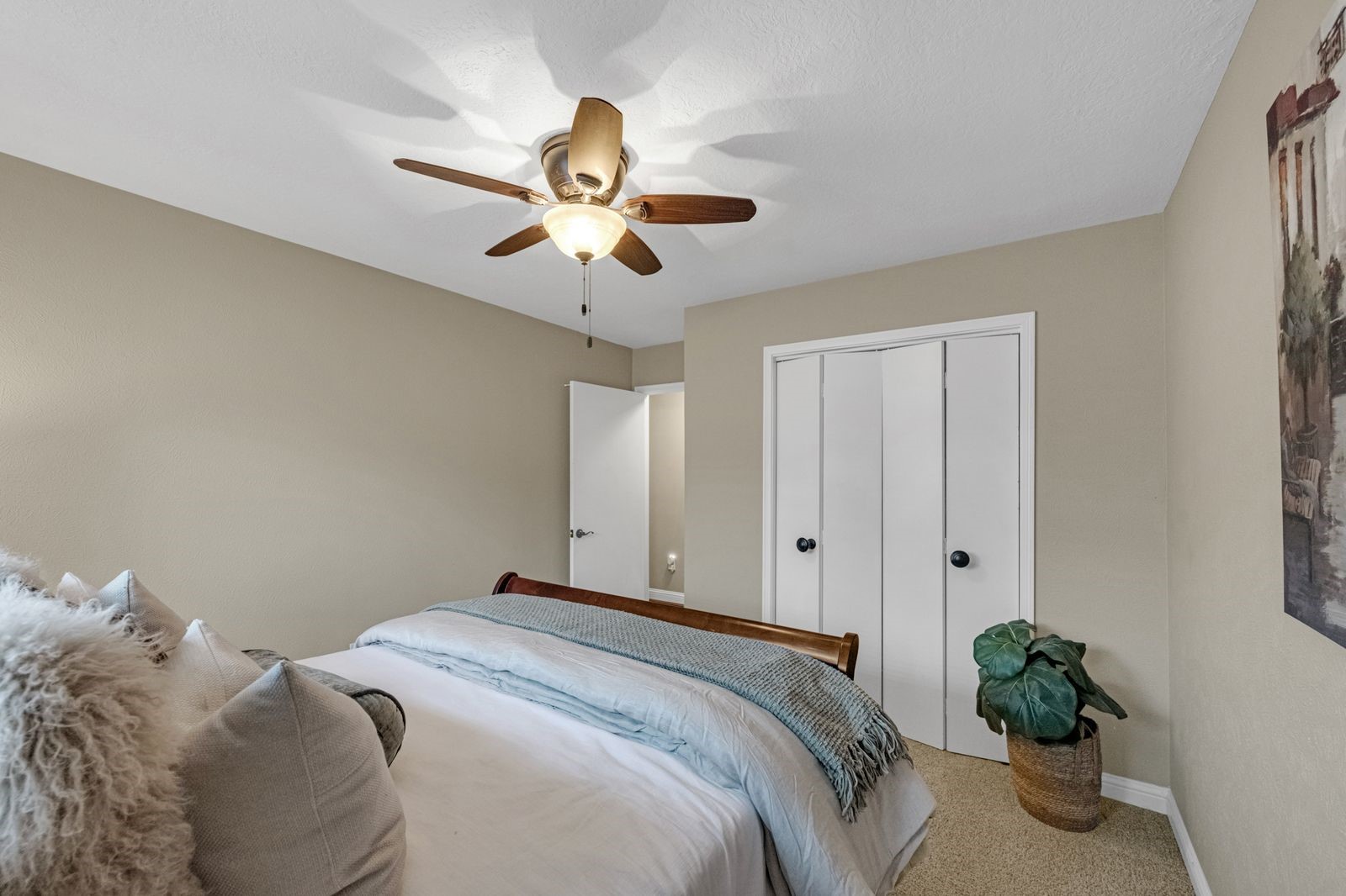 16043 Spinnaker Drive, Crosby, TX 77532